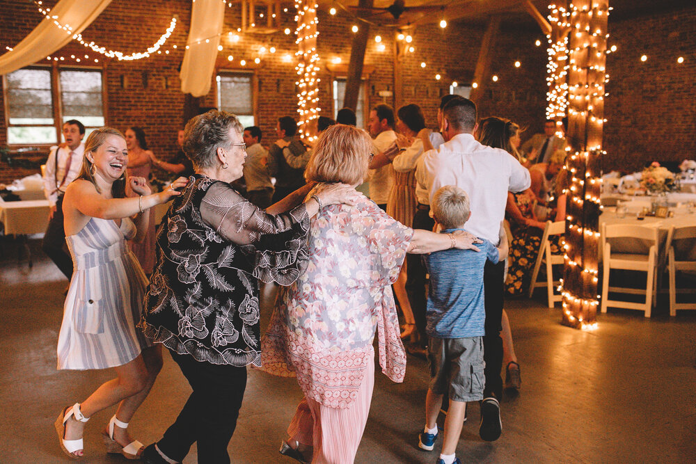 Reception Dancing  (10 of 17).jpg