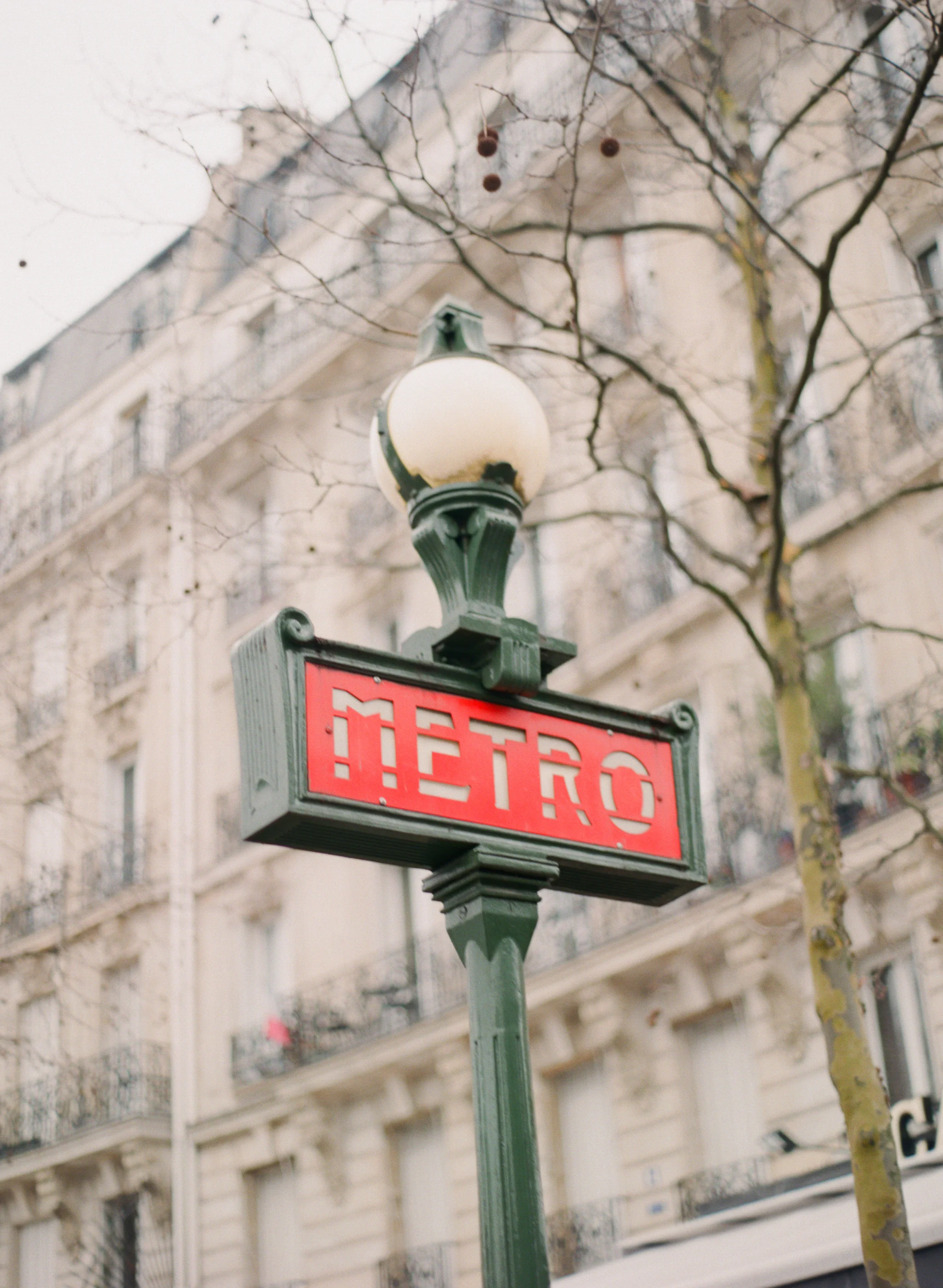 Alea Lovely's American Guide to Paris