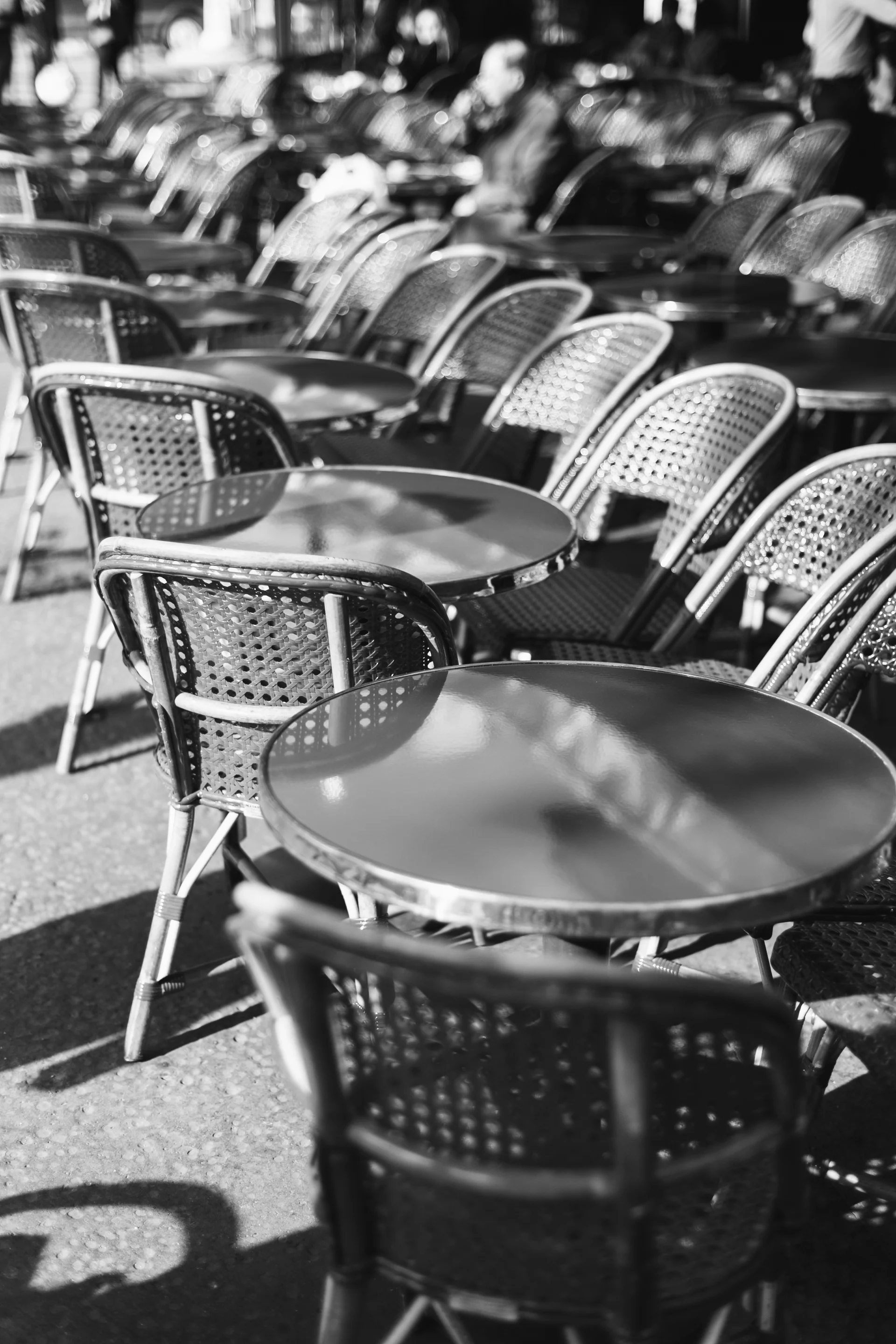 Alea Lovely's American Guide to Paris