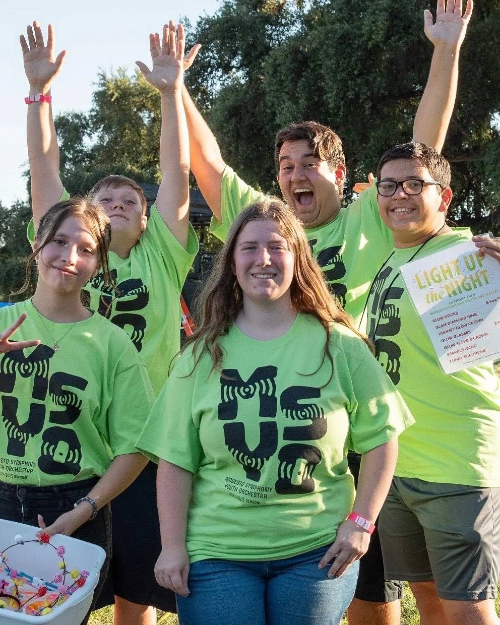 🎶 Queen&rsquo;s music brings generations together &mdash; and so does Picnic at the Pops! Pack your picnic, bring the family, and enjoy a night of music for all ages.

🎆 Light up the night &amp; support the MSYO! All proceeds from glow product sale