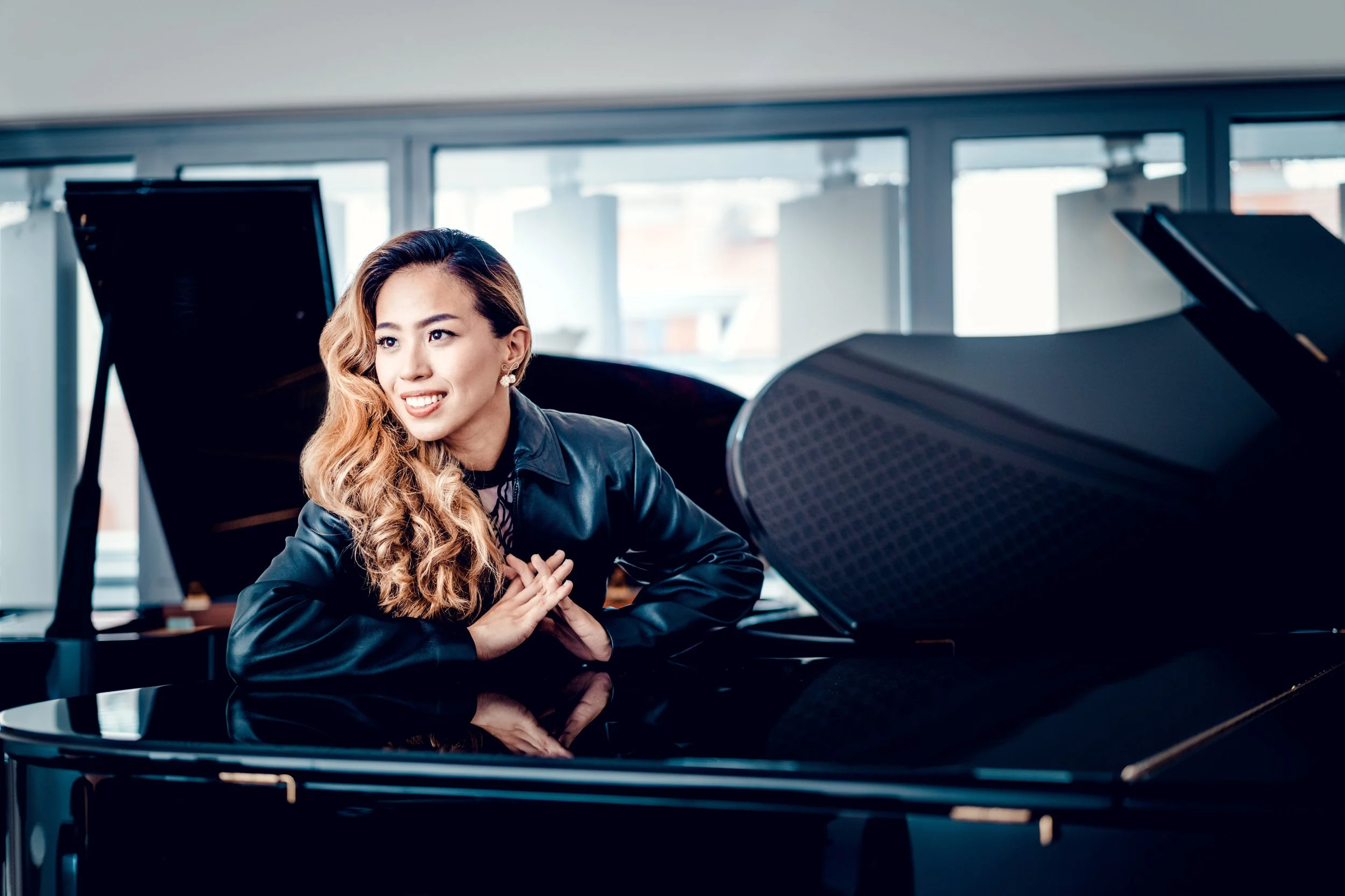 Janice Carissa, piano