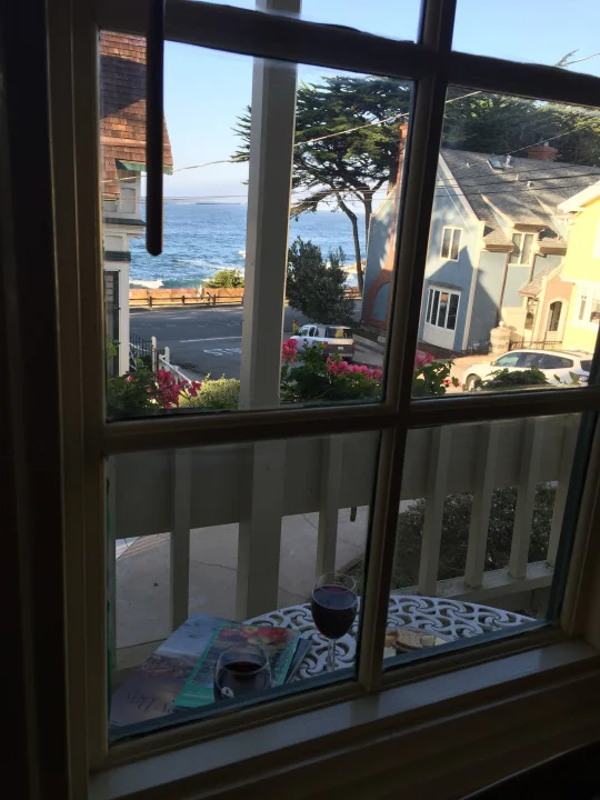The view from our B&B made me really happy! Falling asleep to the sounds of the waves is pretty heavenly