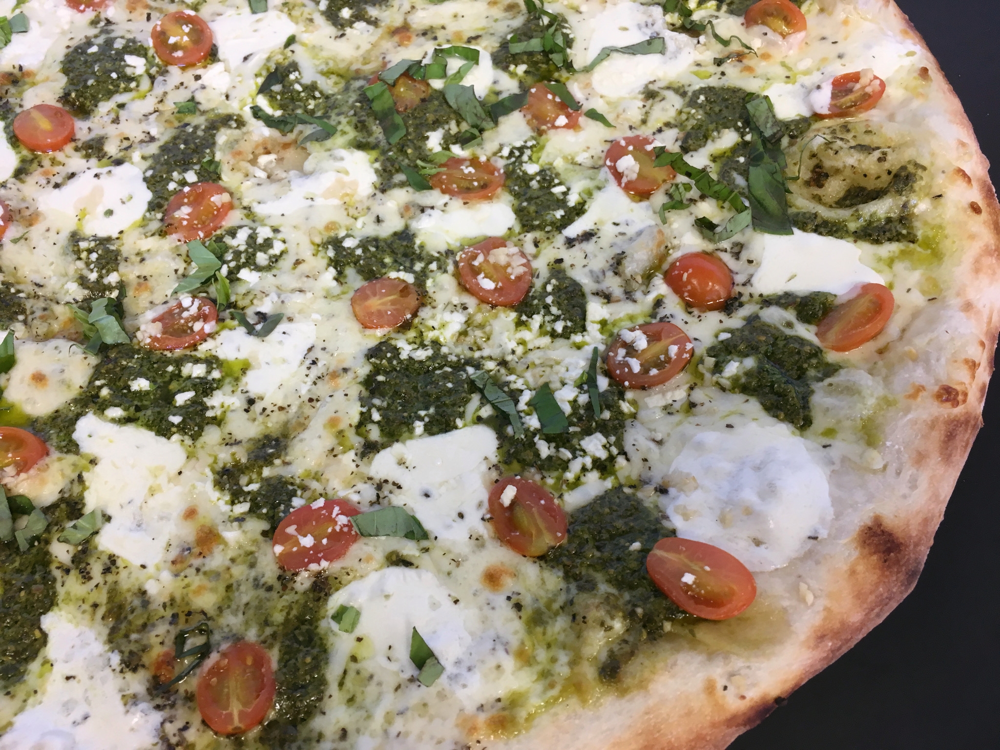 Fresh Mozzarella Pesto Pizza