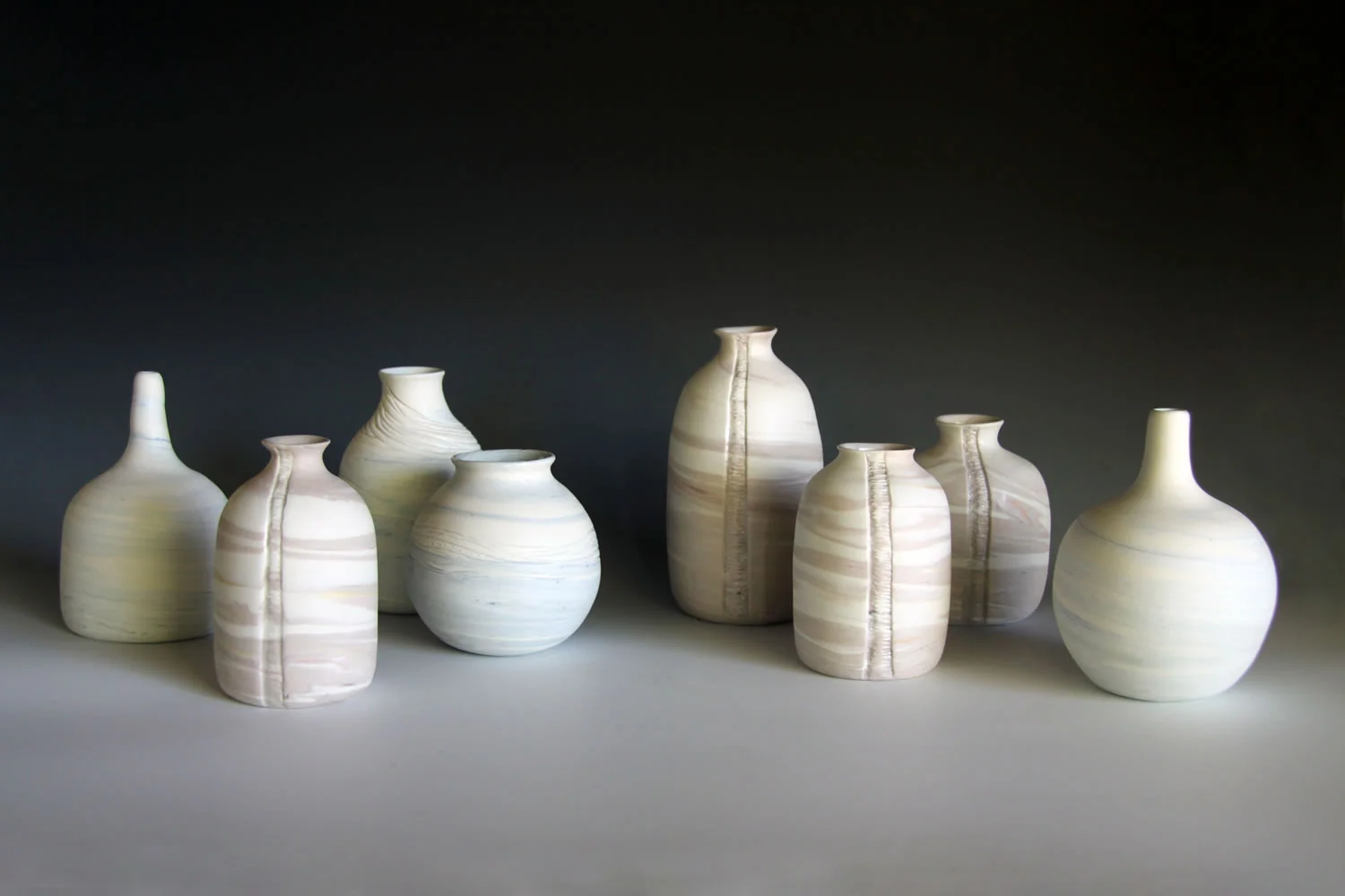 DW-porcelain-ceramics-modern-home-decor-bottles-collection.jpg
