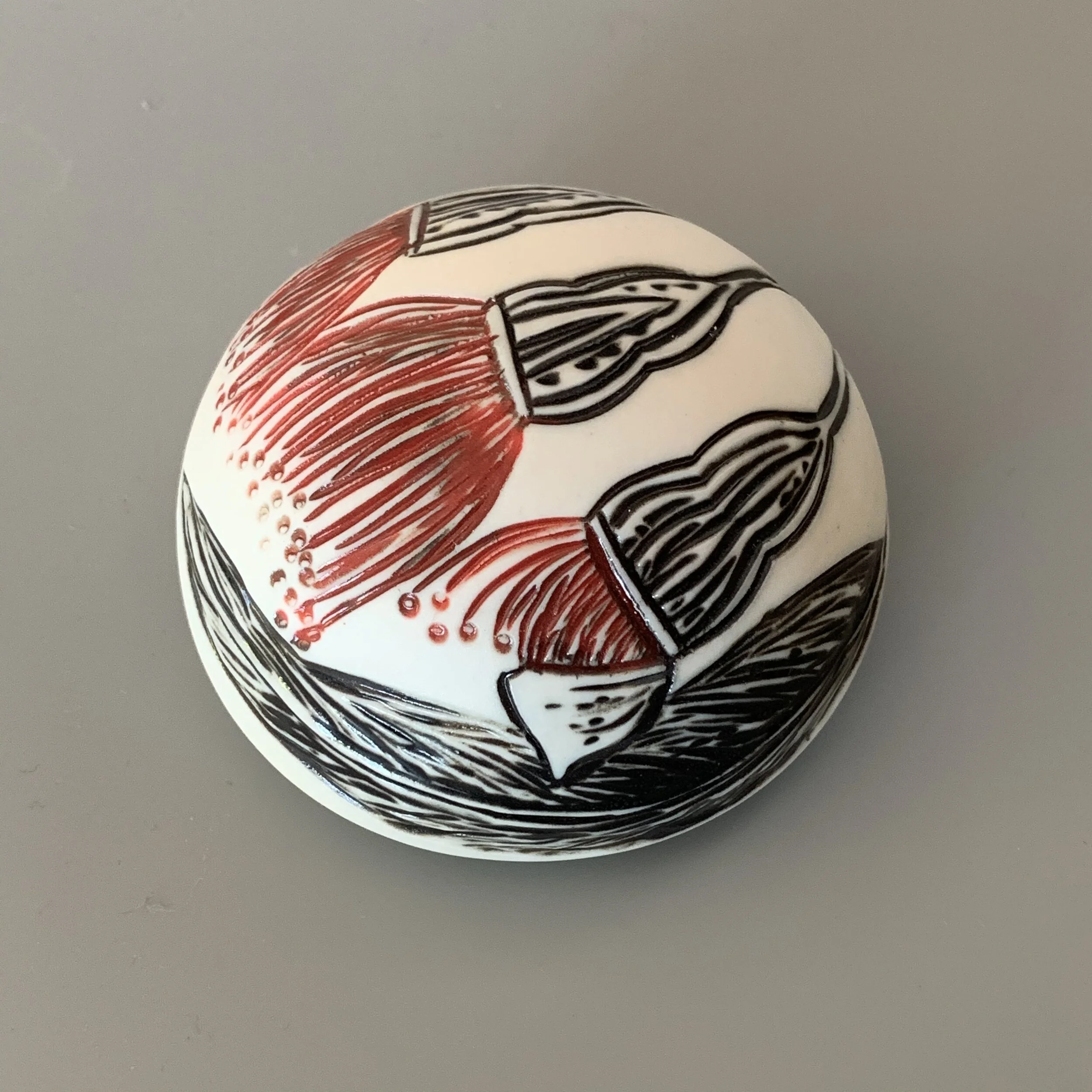 E9B37DEF-F86A-4456-9A8C-A74A5D7C65FB