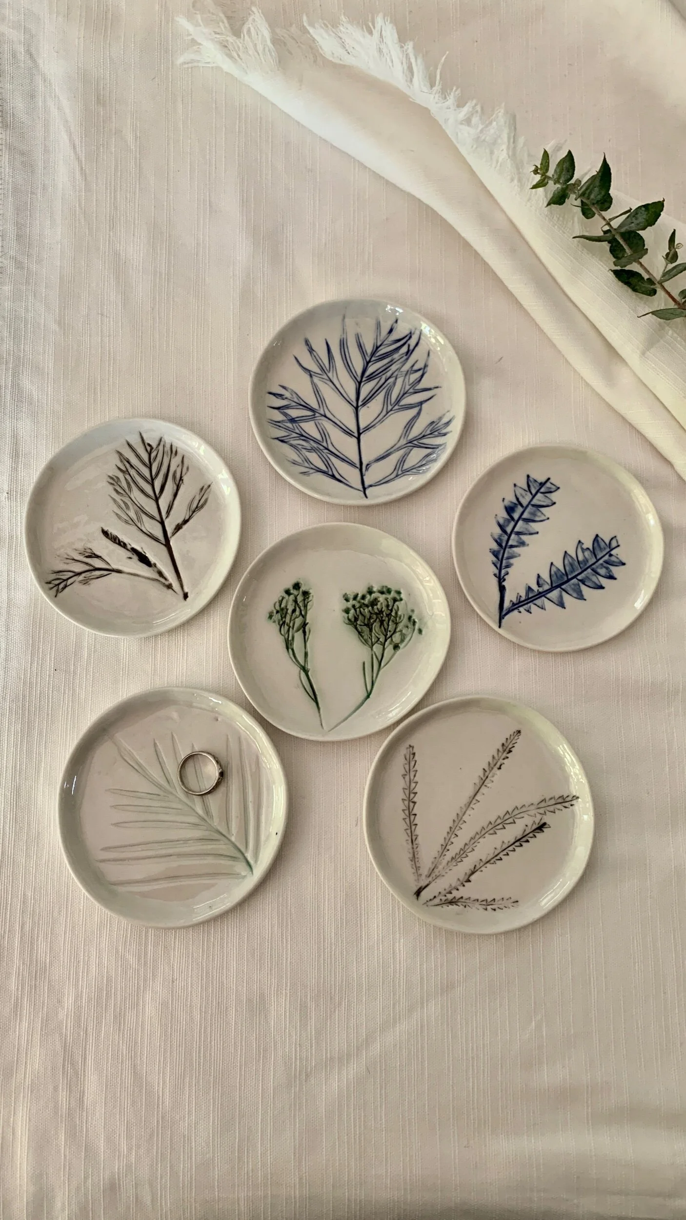 E86BEE01-ABB1-4ABD-AB76-51161F9407EF