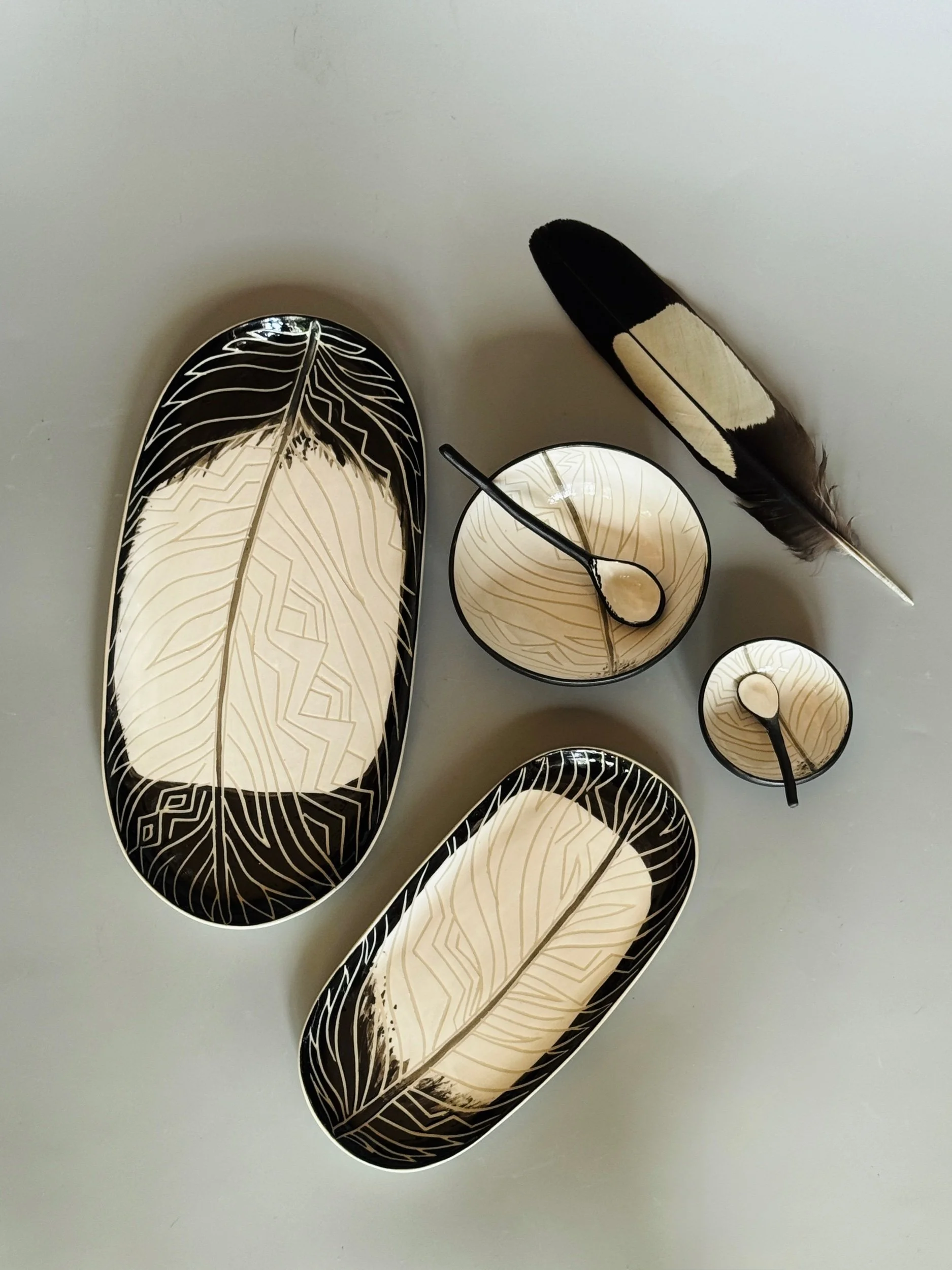 Carnaby’s Black Cockatoo Oval Platters