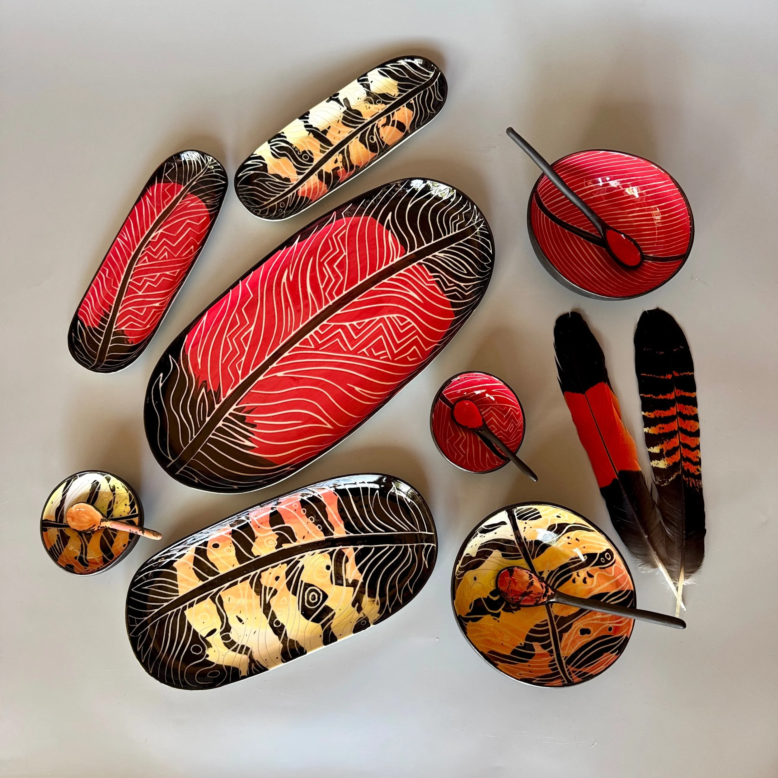 Red Tailed Black Cockatoo Oval Platter and Bowls