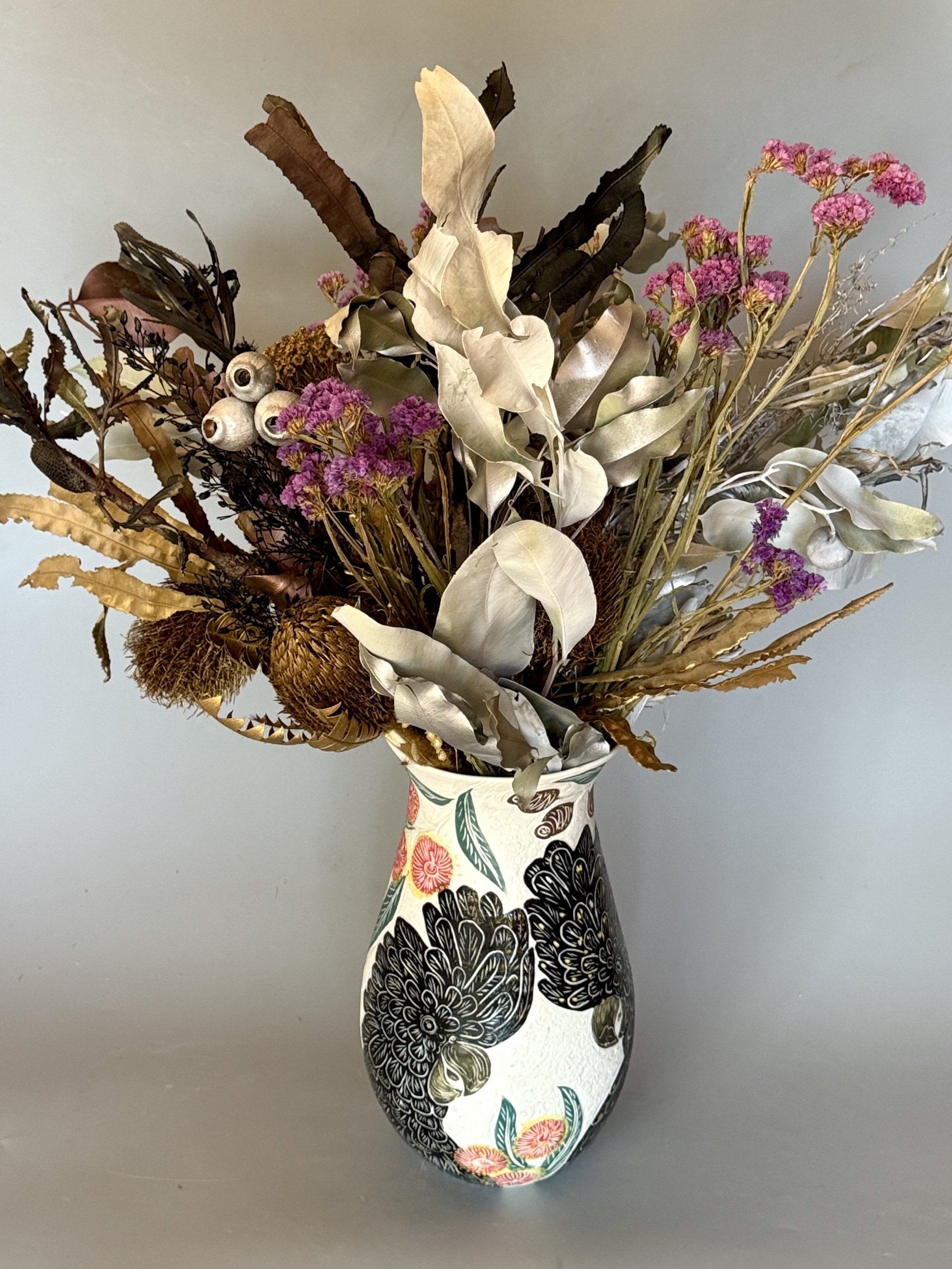 Statement large vase with Australian motif