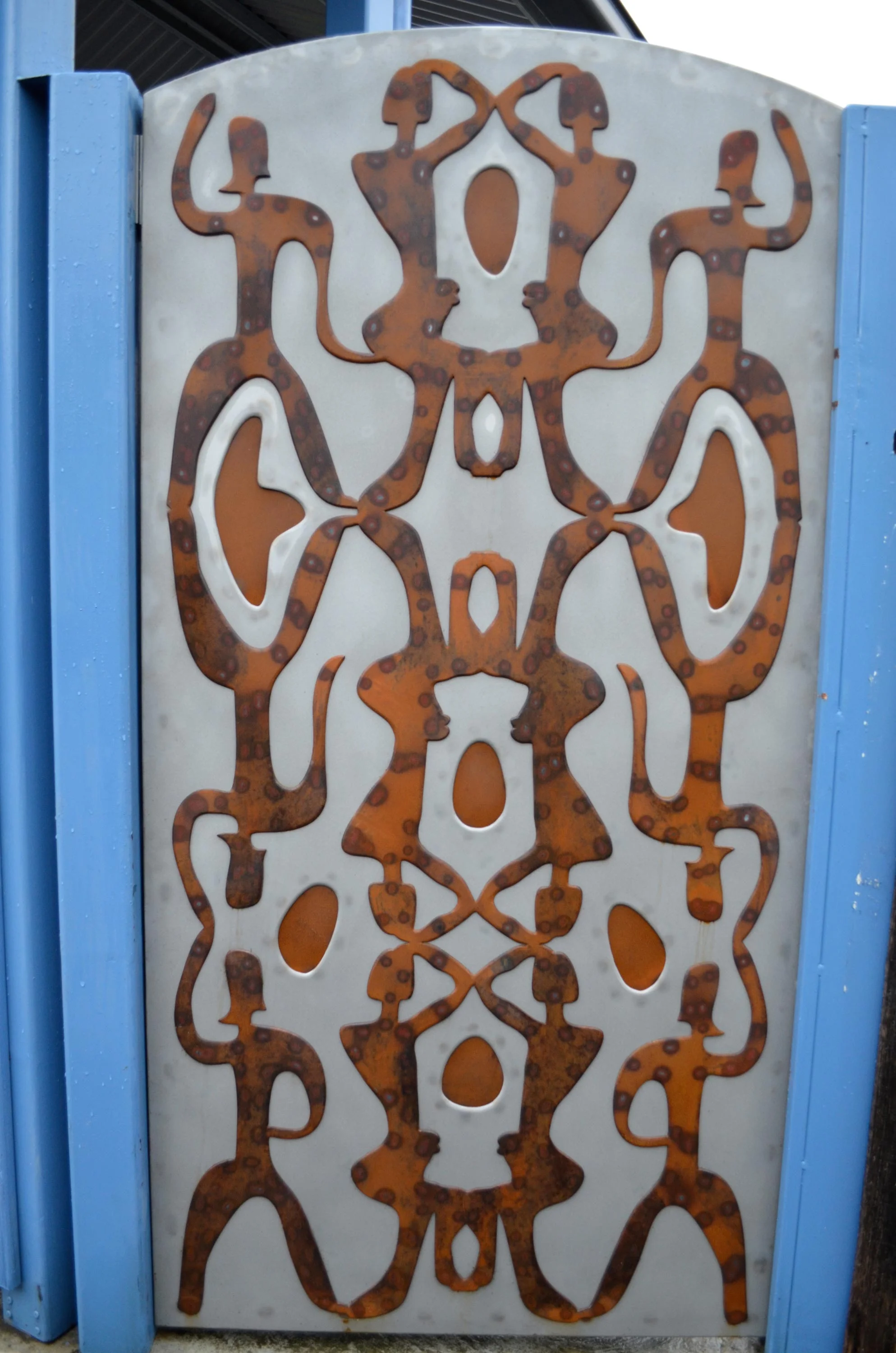 Jills-gate-full-front-web.jpg