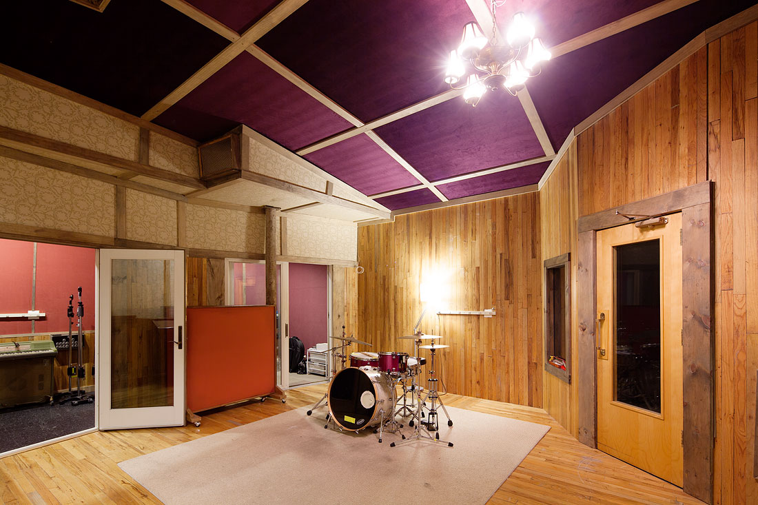 Studio B at Studio G.