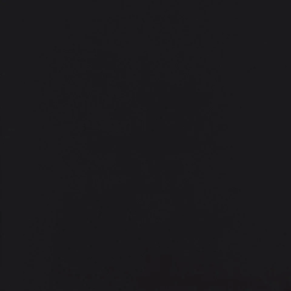 pure_black_m_1.jpg