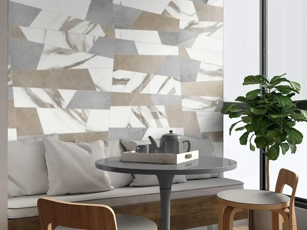 Wedge, Pattern A, Titan Scale, Calacatta Oro Polished, Arcadia Matte, Urban Silver Metal