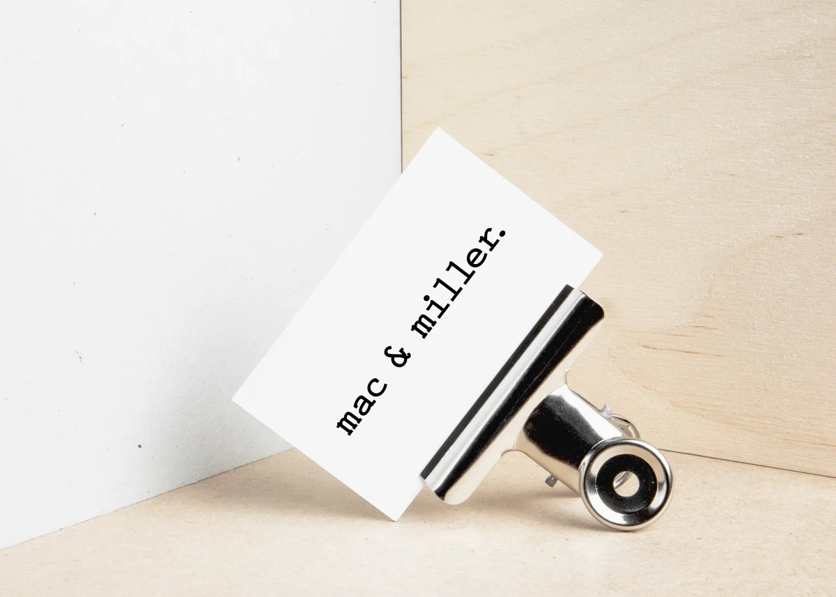 Businesscard_Mockup_bulldog_clip.jpg