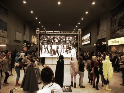 LiveAvatar S.E.A.N interacting with the fabulous people of ComicCon London circa 2013