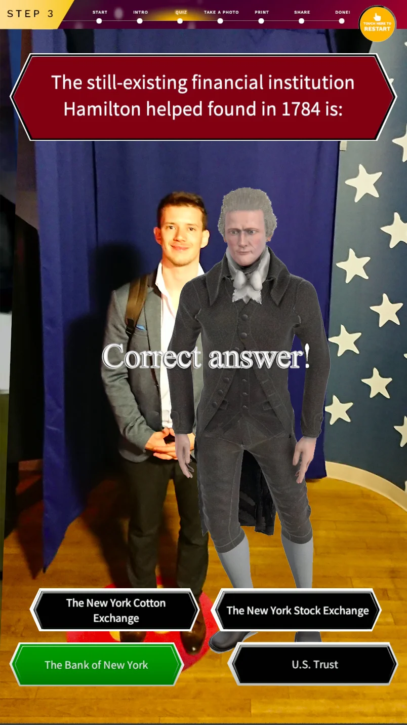 4th step: Participants can select the right answer by lifting their left or right arm
