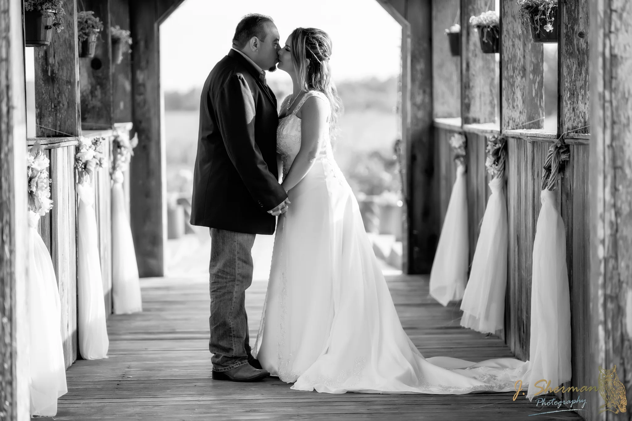 DSC01378_CB BWweddingV.jpg