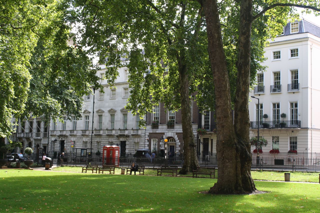 Hatton_and_Berkeley_London_Mayfair_Virtual_Office_Hungarian_Translation.jpeg