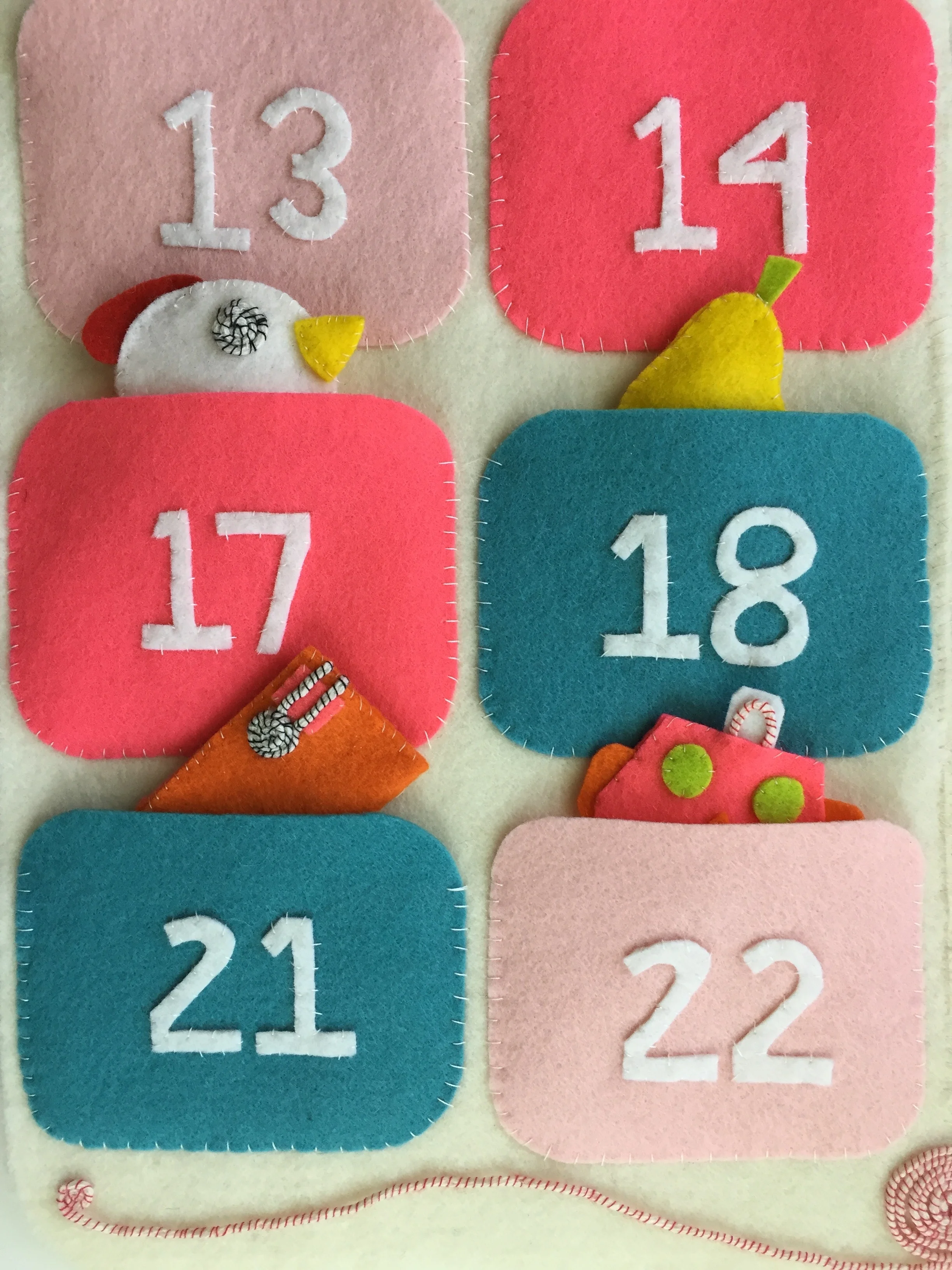 Emoji Advent Calendar by Rebecca Pitts - 04.jpg