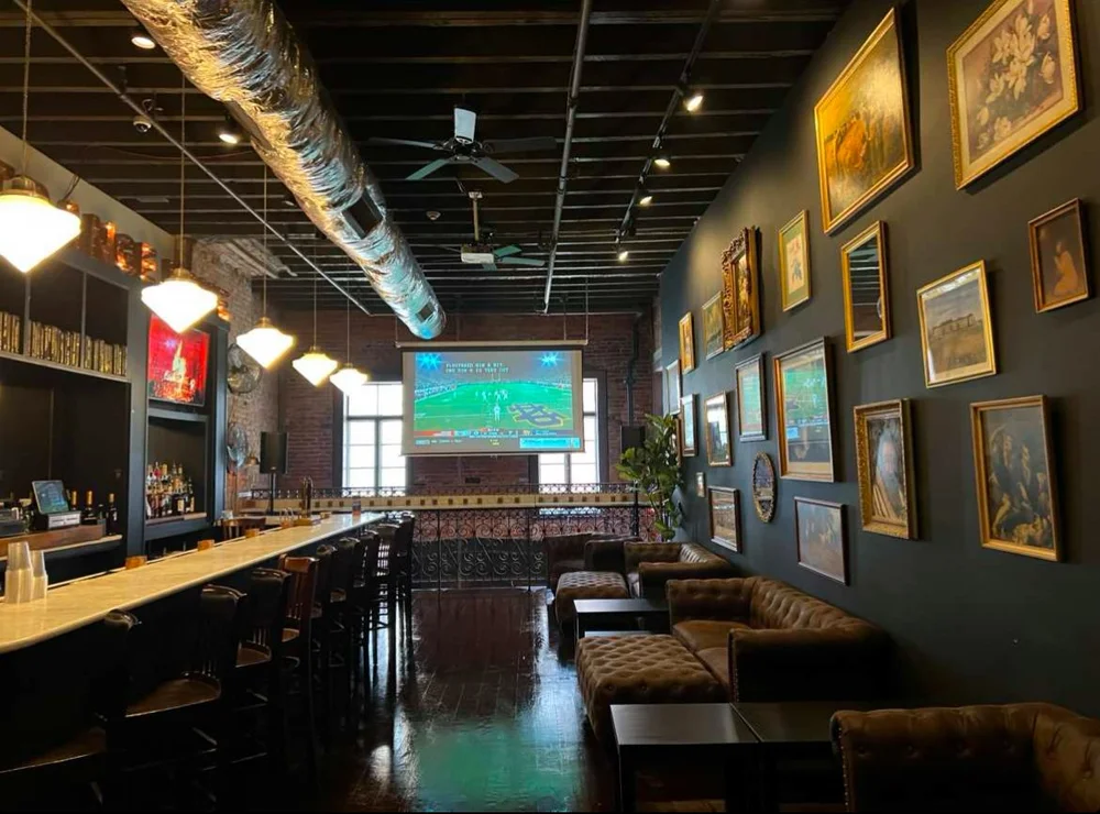 Bar photo 2