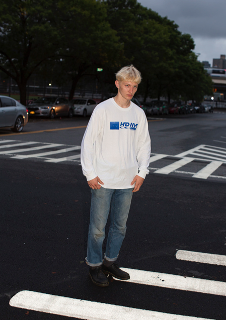 ALEXANDER WEARING HD DROPLET LONG SLEEVE T IN LARGE