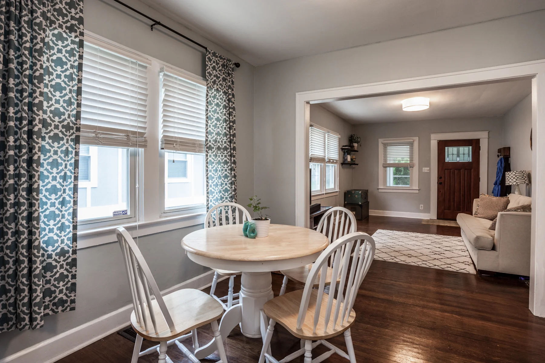 11-{4707 Winthrop}.jpg