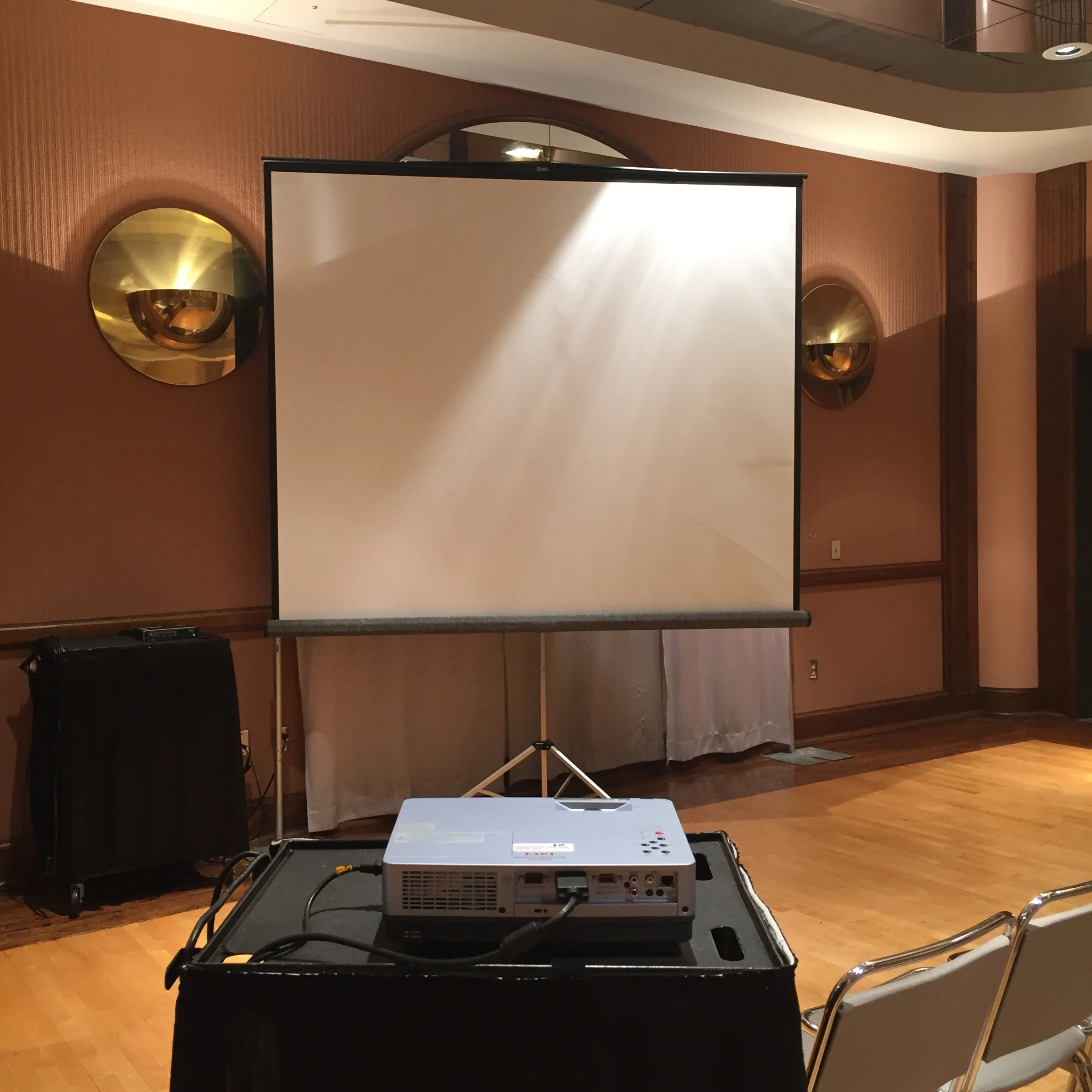 Tripod Screen Rental