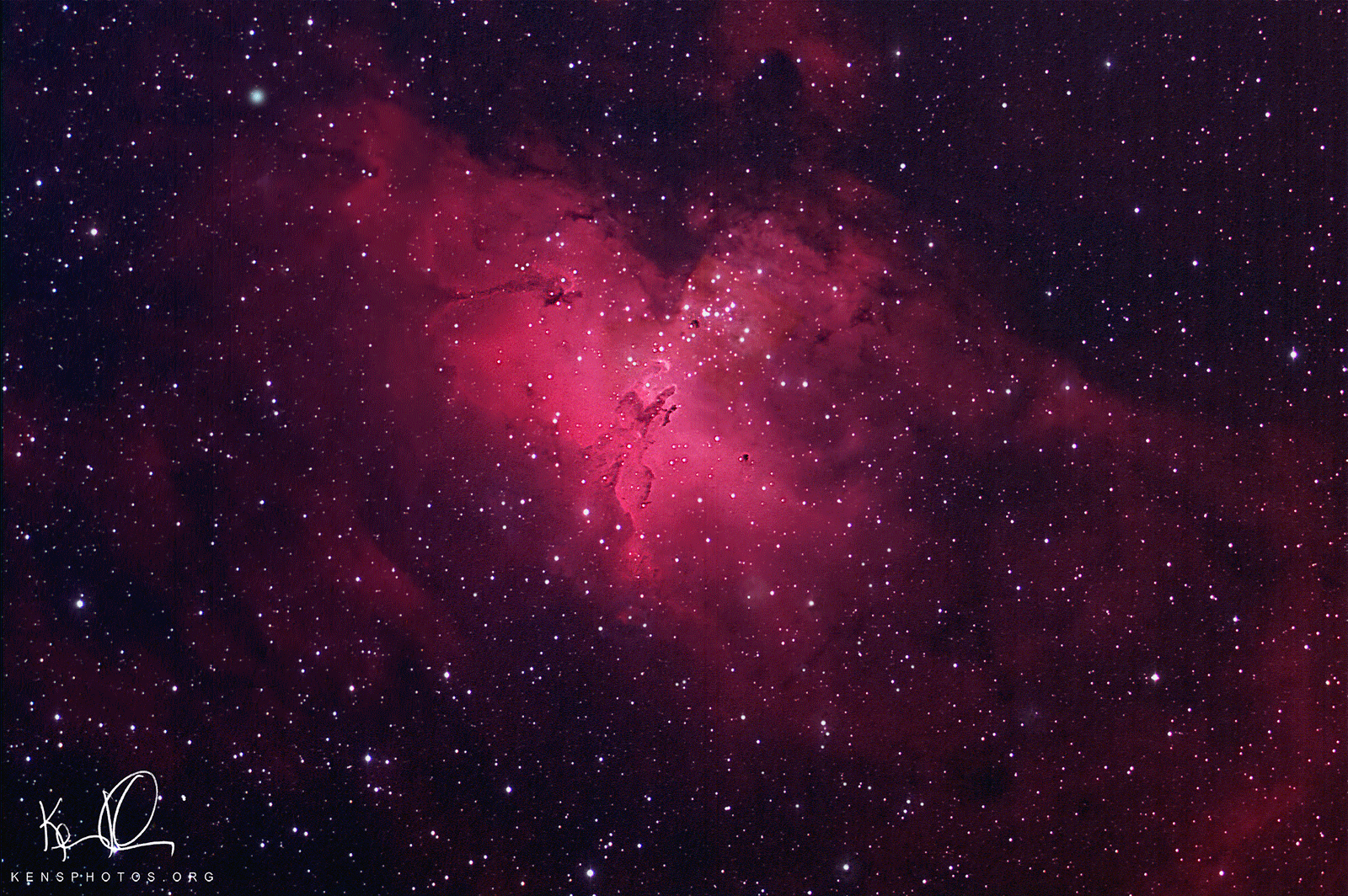  M16.&nbsp;EAGLE NEBULA WITH "PILLARS OF CREATION" AT THE CENTER.                       