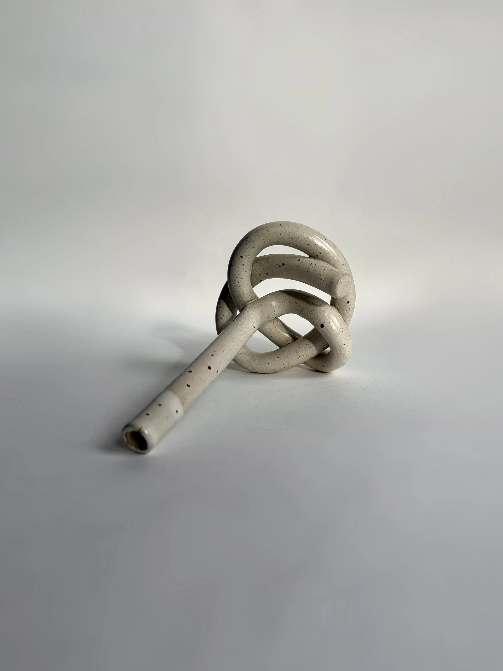 Product on side - Knot vase - Studio Janneke Ceramics London lowresforweb.jpg