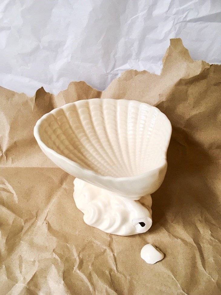 Studio Janneke x Maisie Utting Darthmouth Potter shell and wave bowl with Kintsugi transformative gold repair details