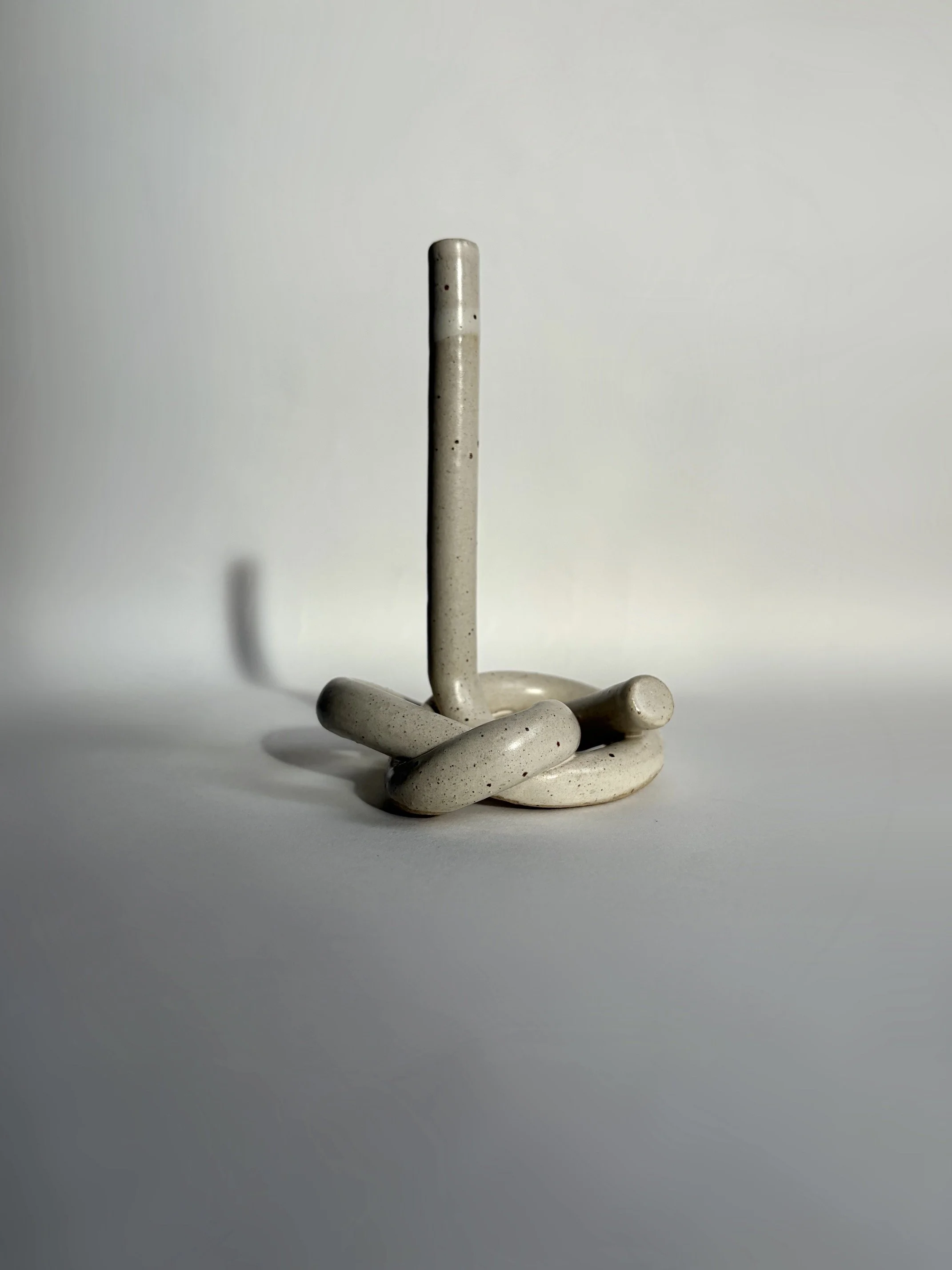 Product lit 2 - Knot vase - Studio Janneke Ceramics London lowresforweb.jpg