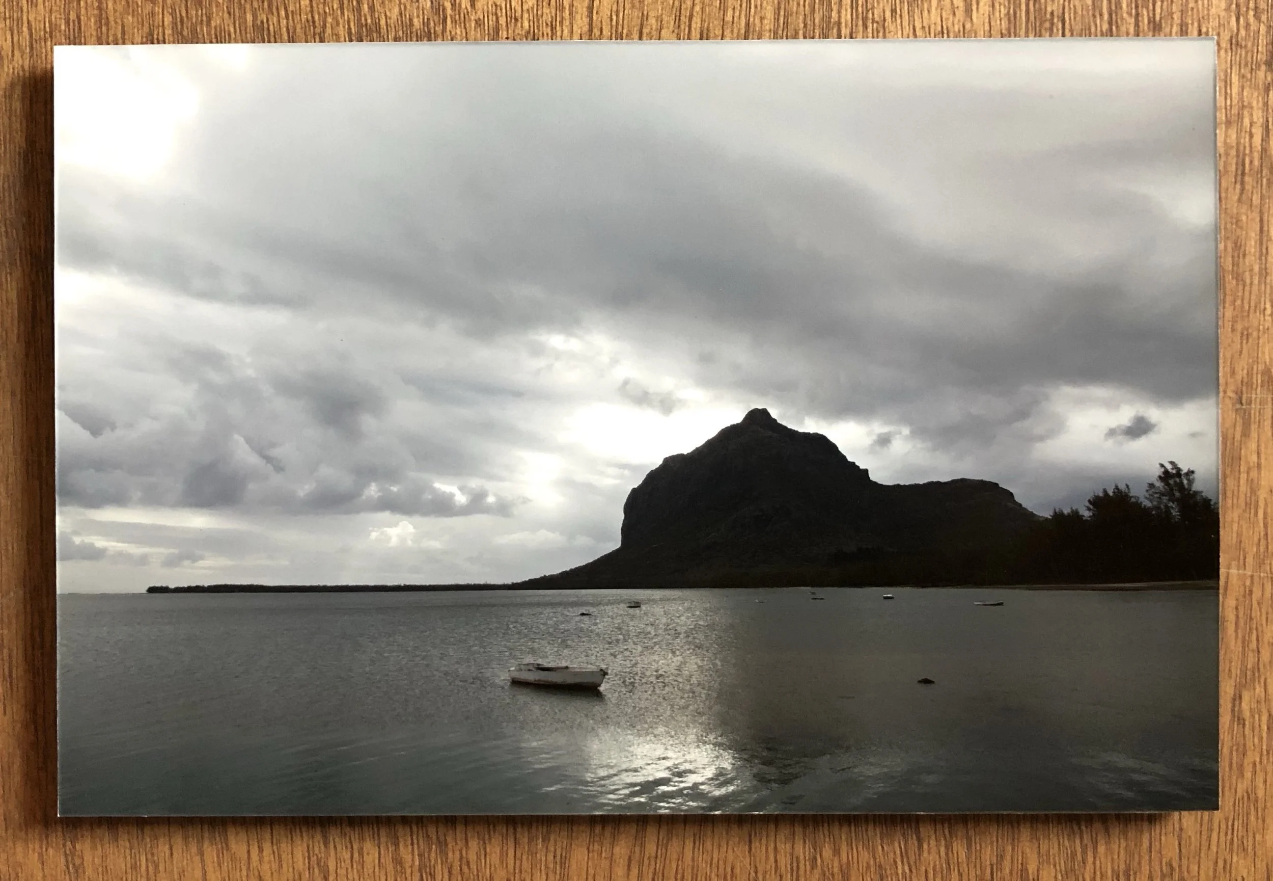 Le Morne + boat.jpg
