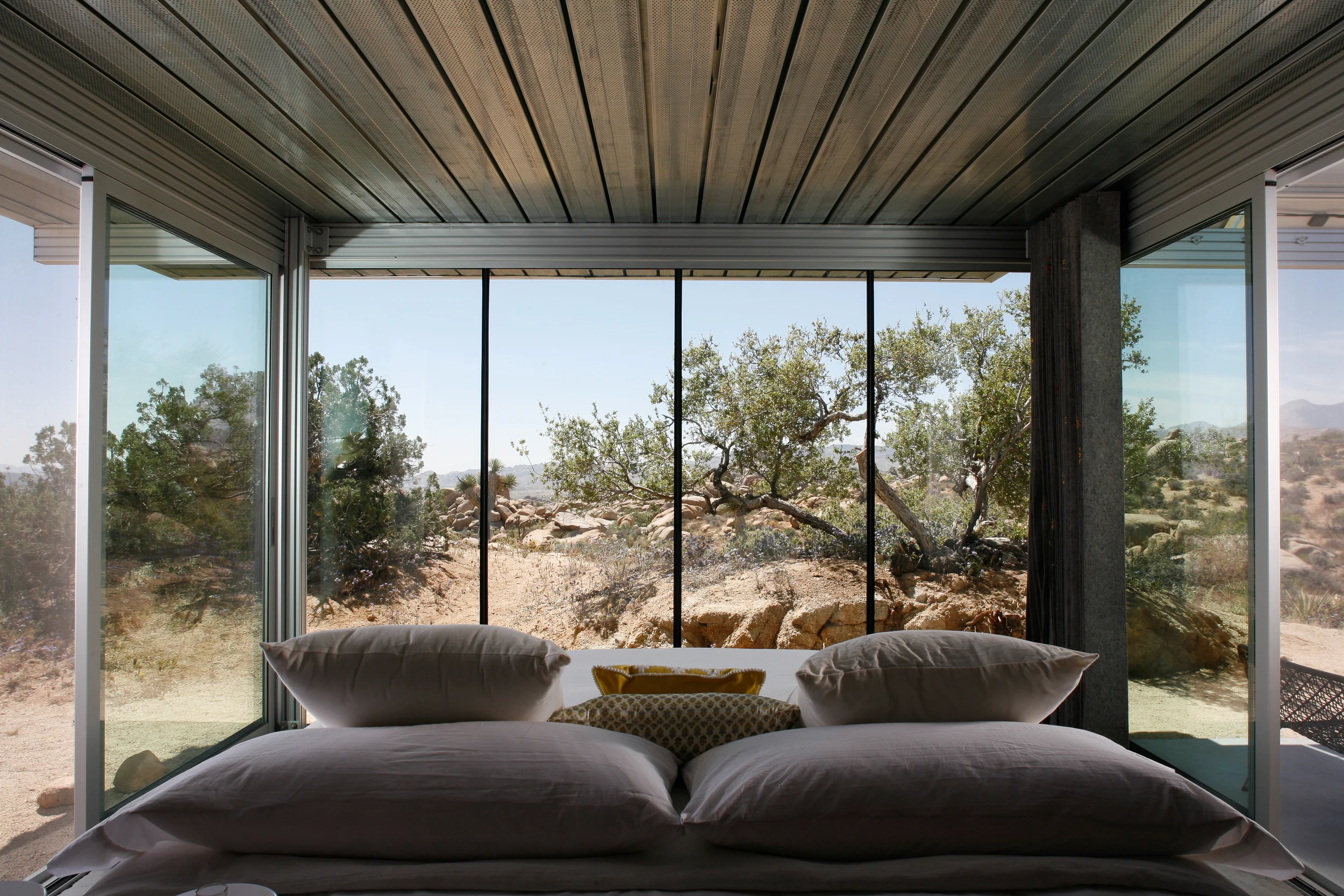 Off Grid IThouse-4.jpg
