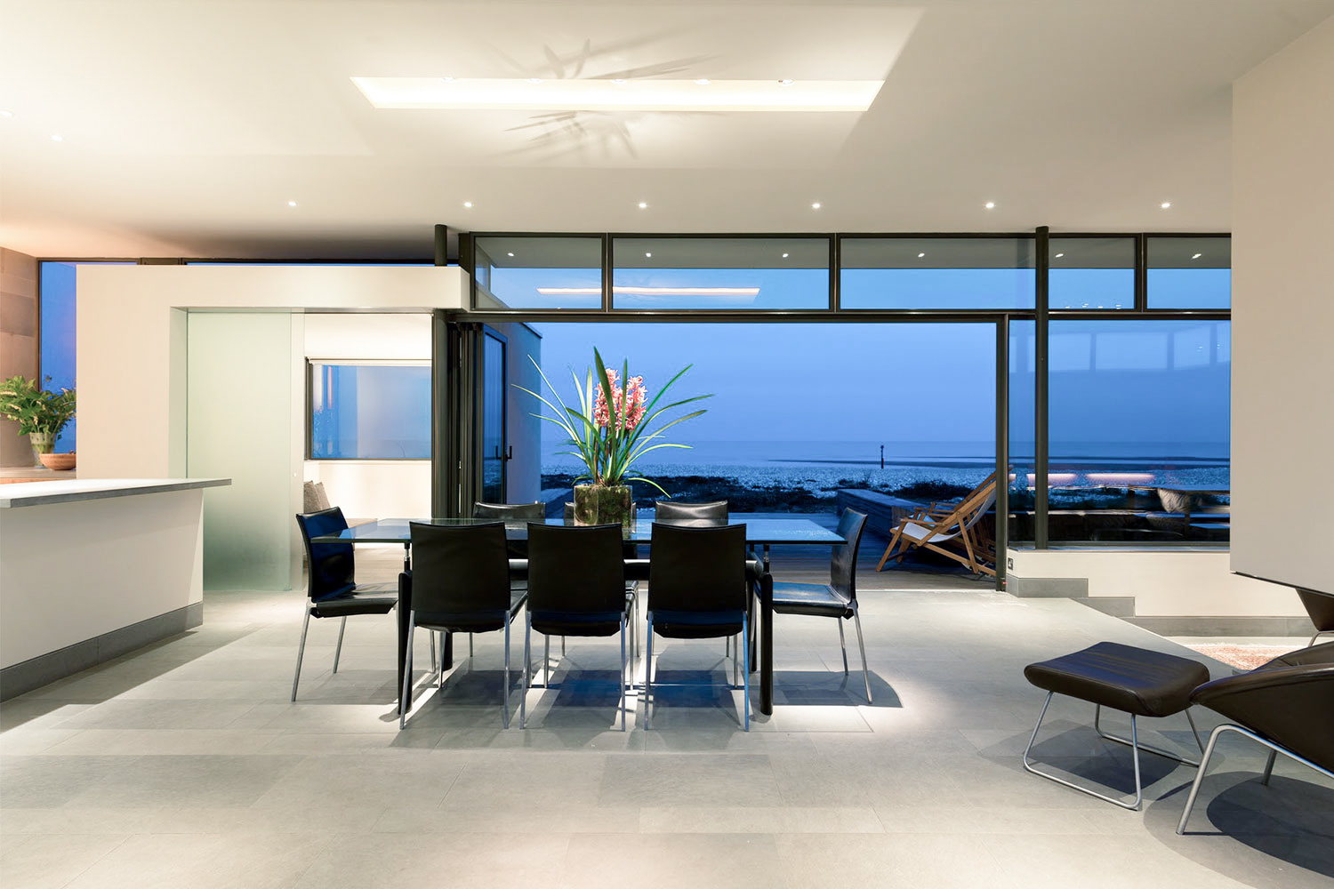PAGHAM BEACH HOUSE -4.jpg