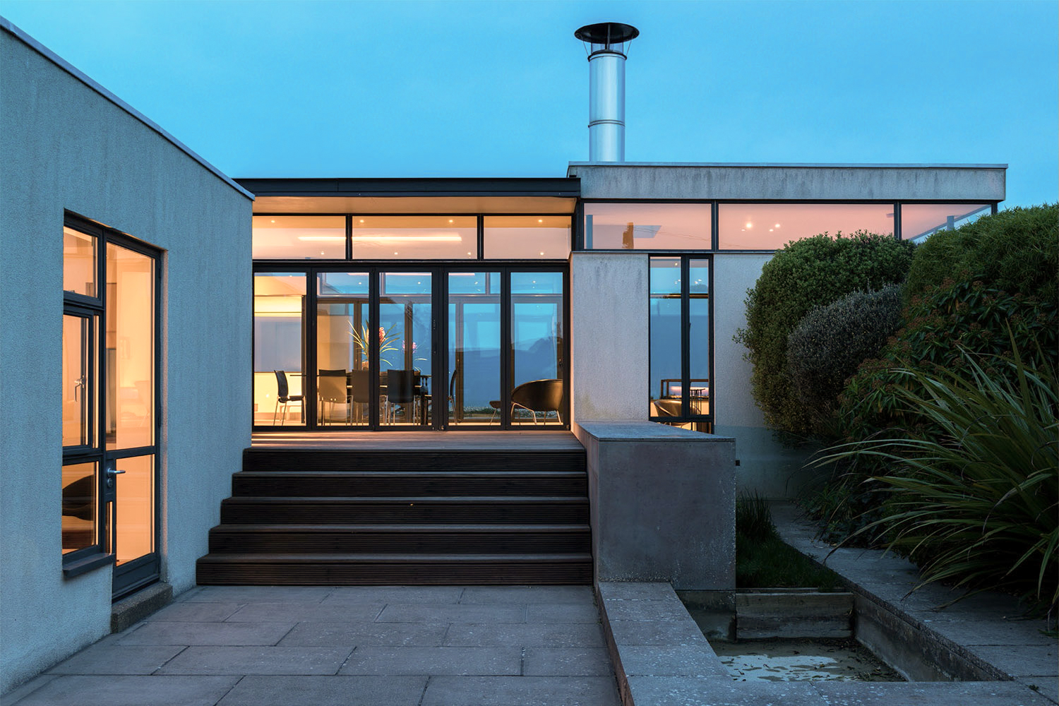 PAGHAM BEACH HOUSE - West Sussex, Great Britain, UK