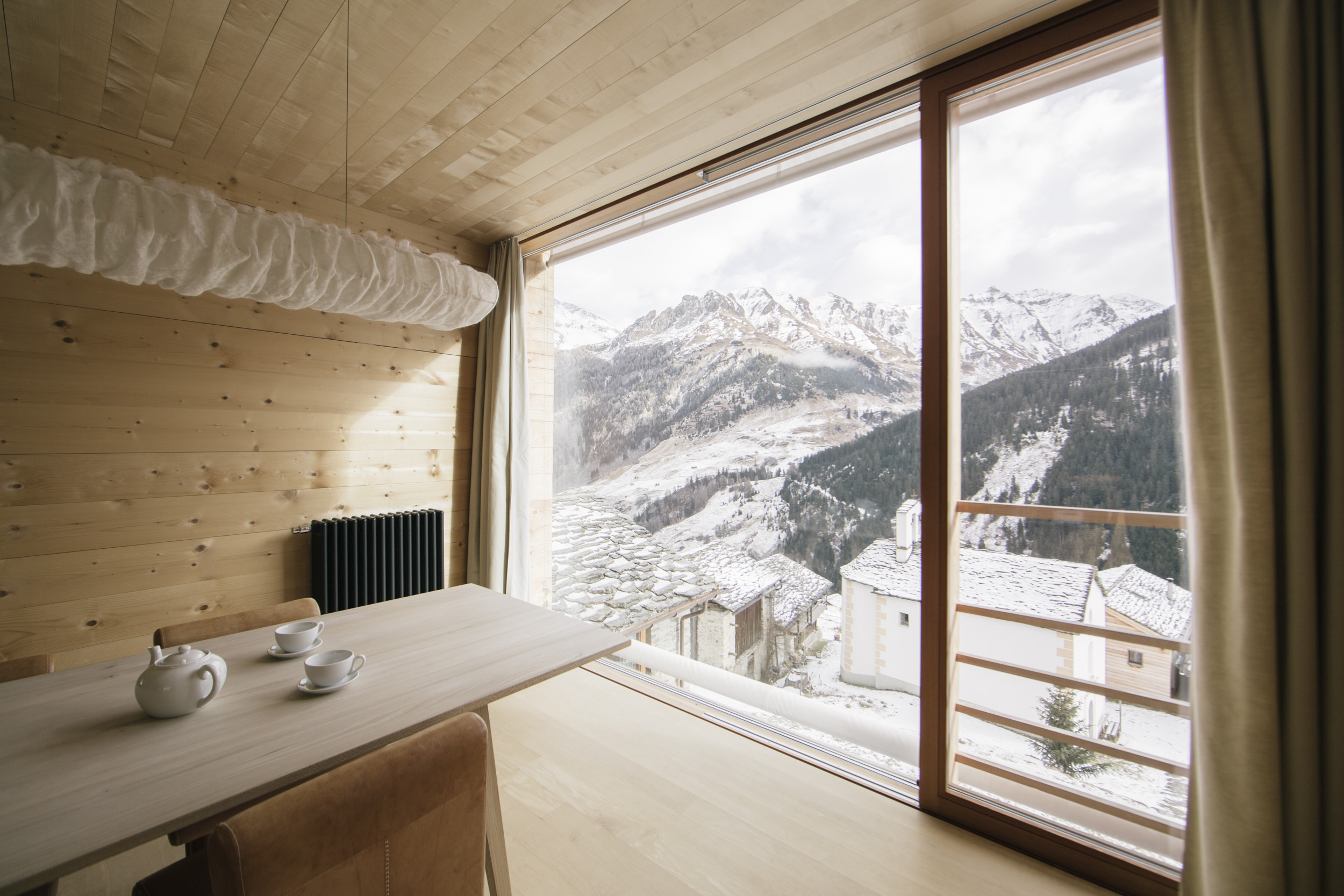 ZUMTHOR VACATION HOMES - Leis, Switzerland