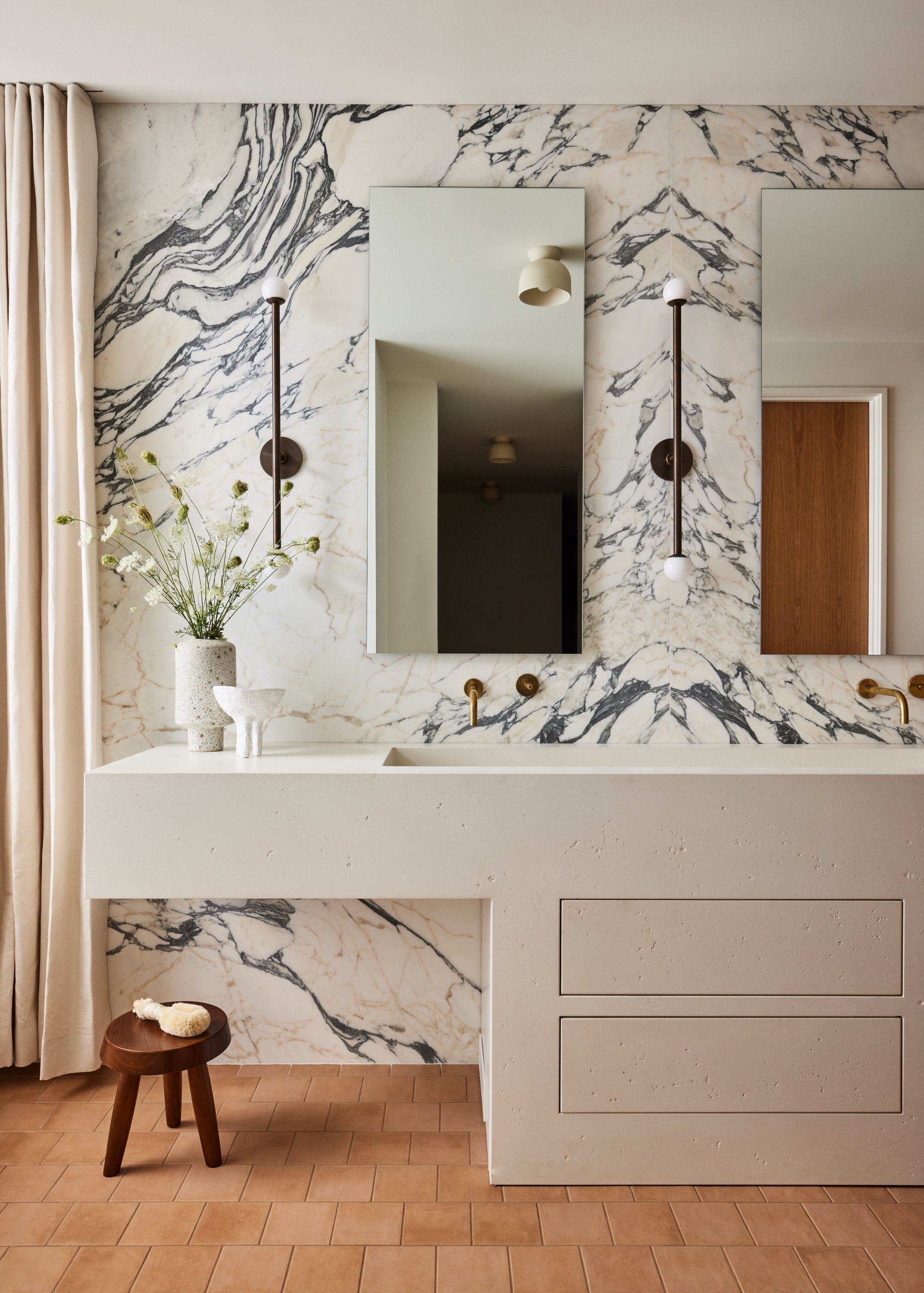 Mulberry-Modern_Primary_Bathroom_008.jpg