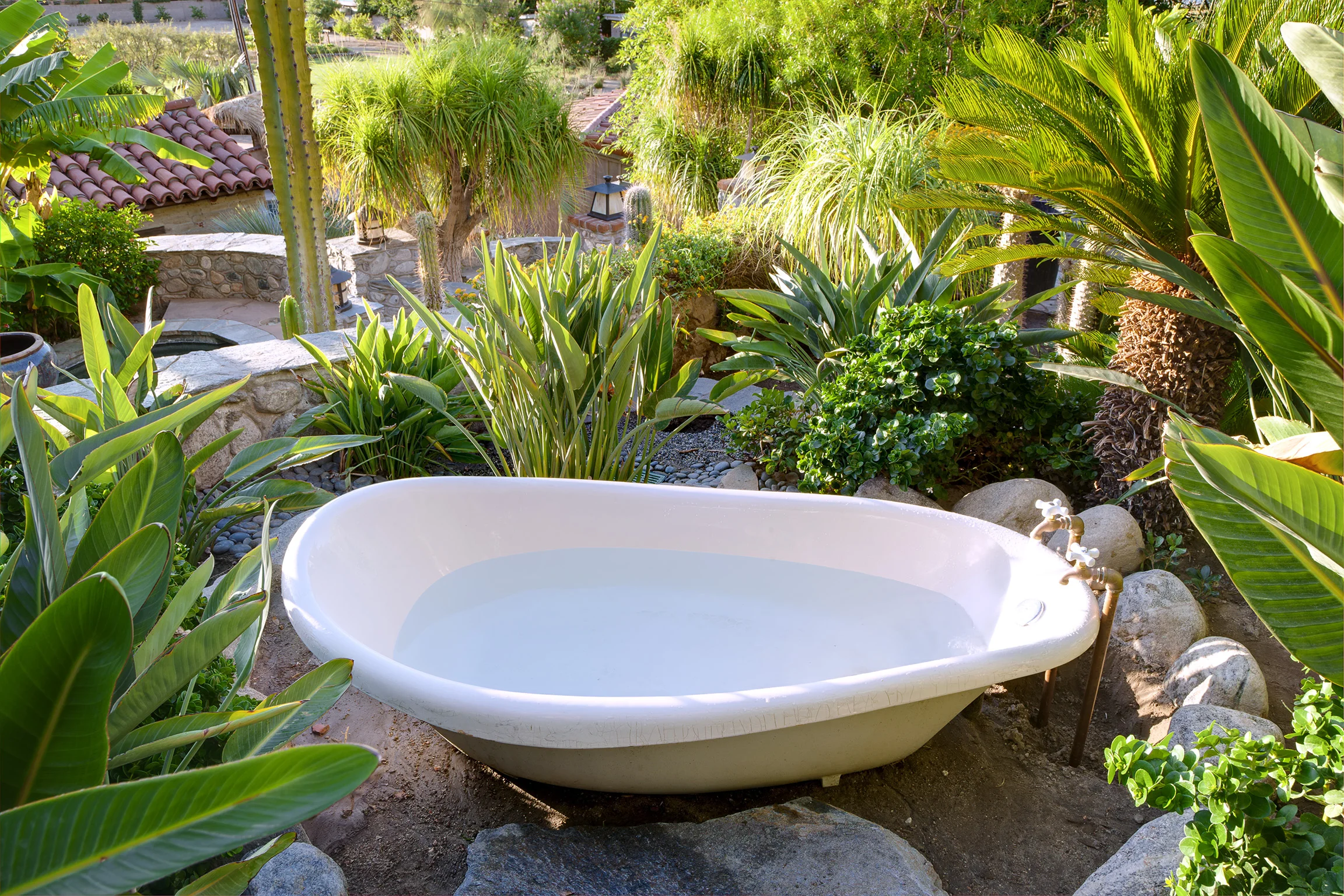 Colony 29 Tub.jpg
