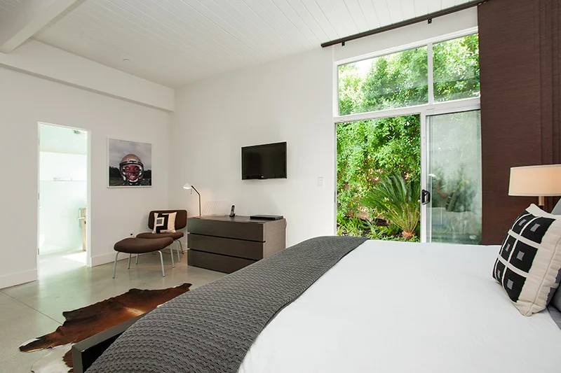 Room-4.jpg