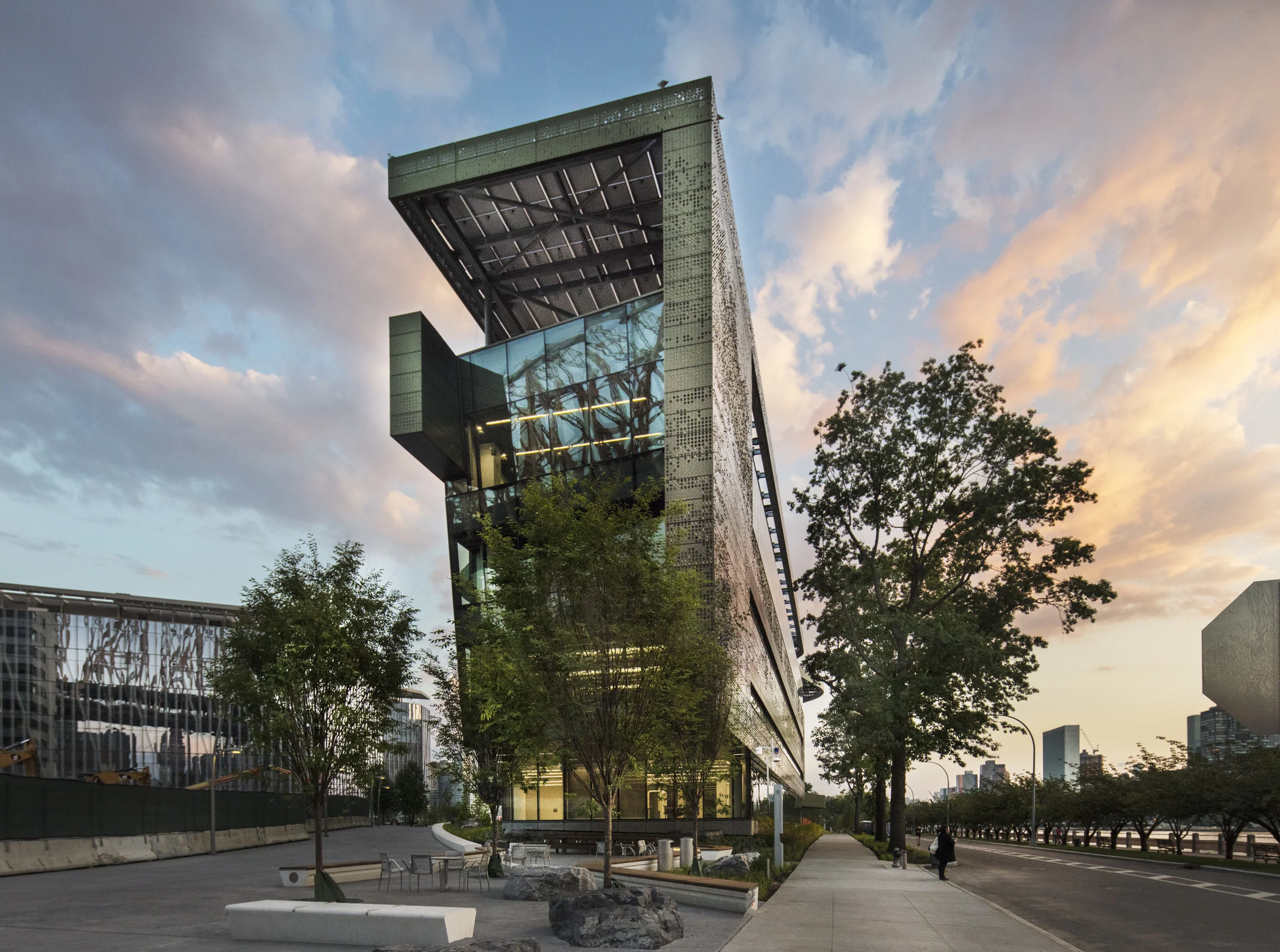 Bloomberg Center/Cornell Tech Roosevelt Island, NY Morphosis