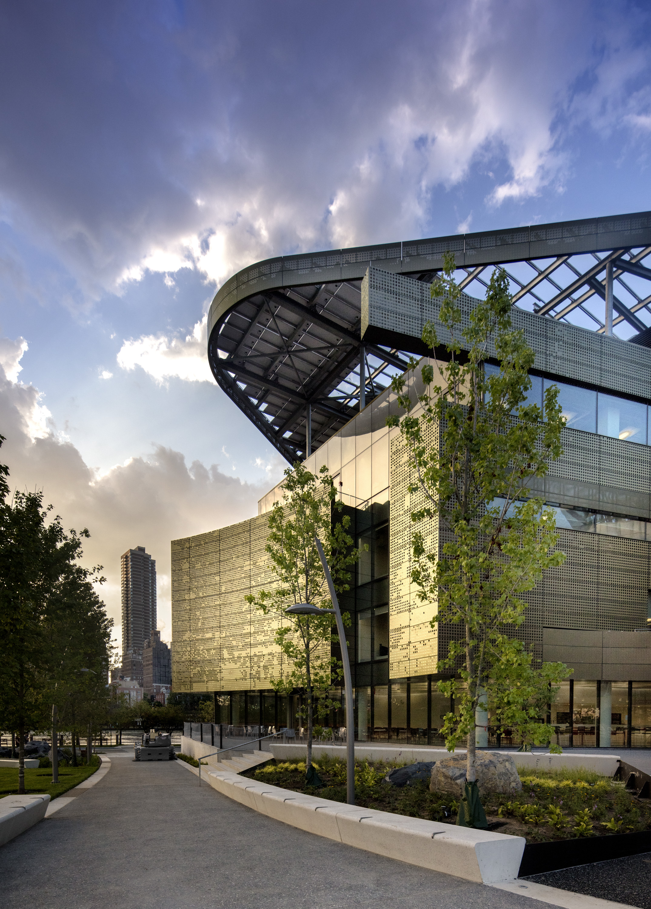 Bloomberg Center/Cornell Tech Roosevelt Island, NY Morphosis