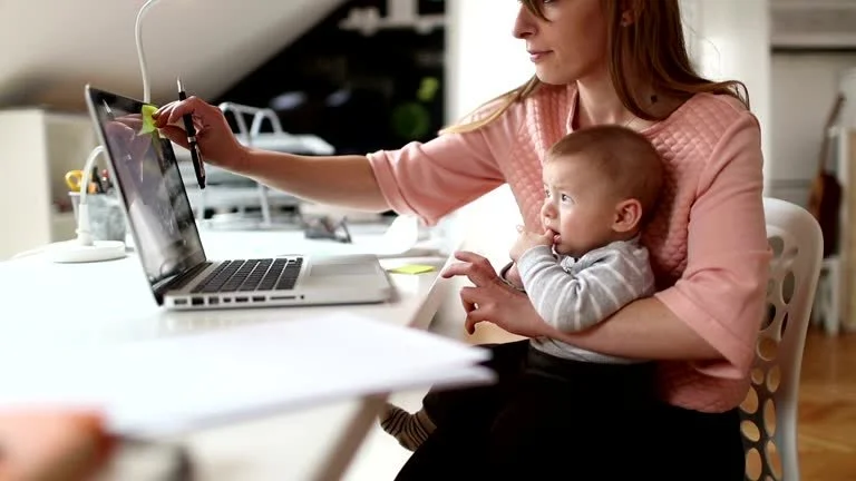 How to Balance Work and Family: Tips for Parents in Coworking Spaces