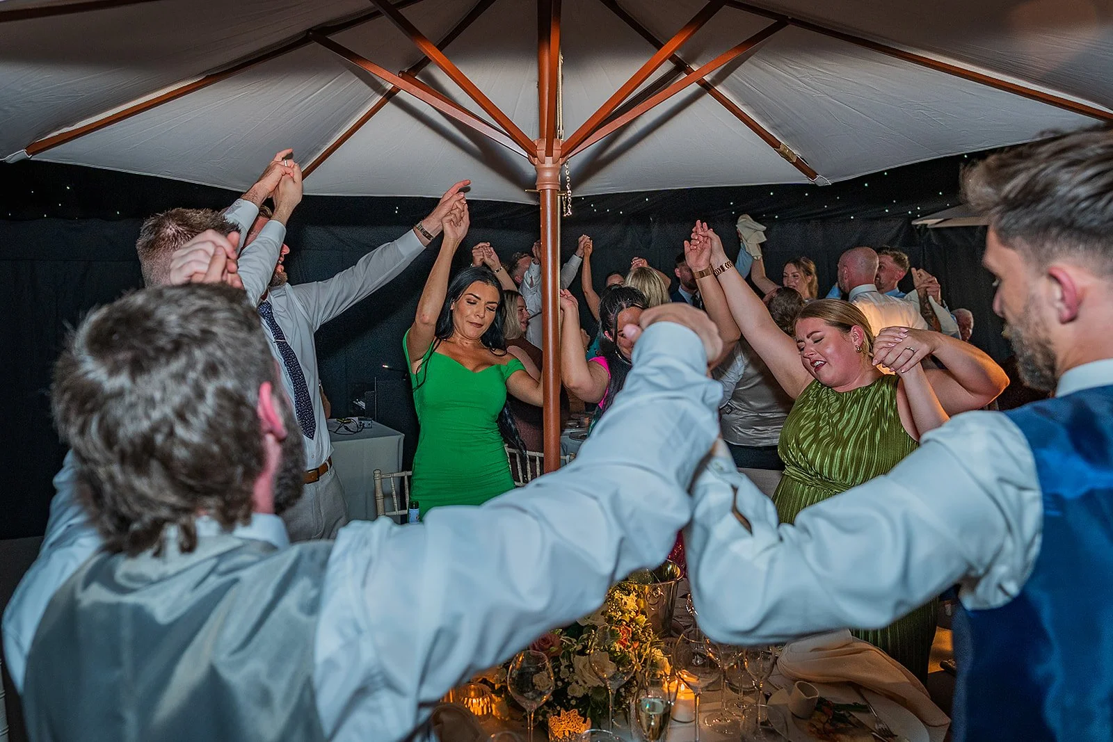 Singing Waiters-56.jpg