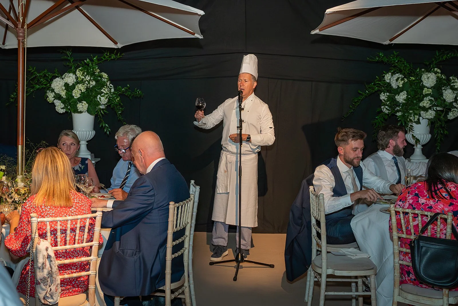 Singing Waiters-1.jpg