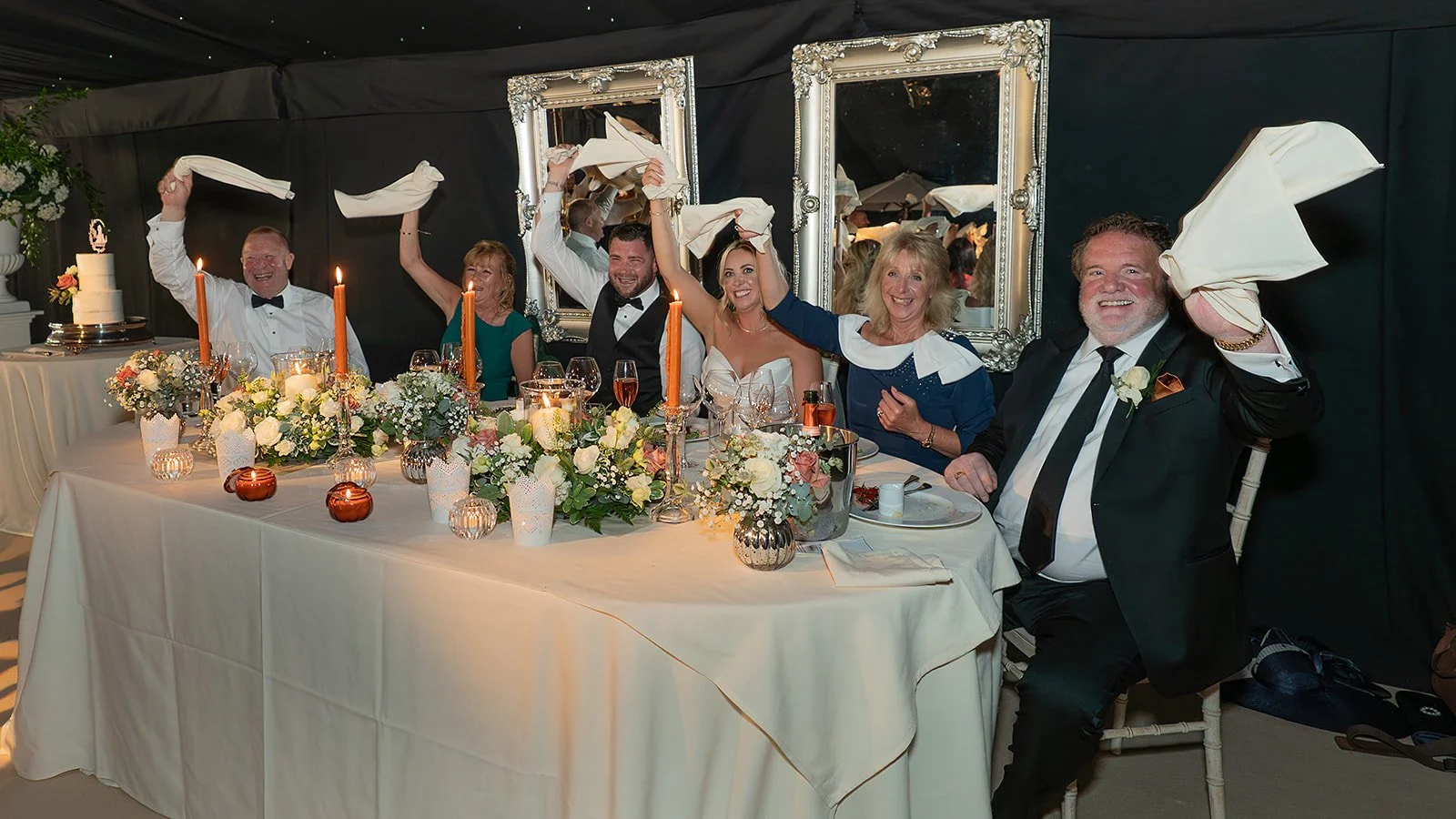 Singing Waiters-9.jpg