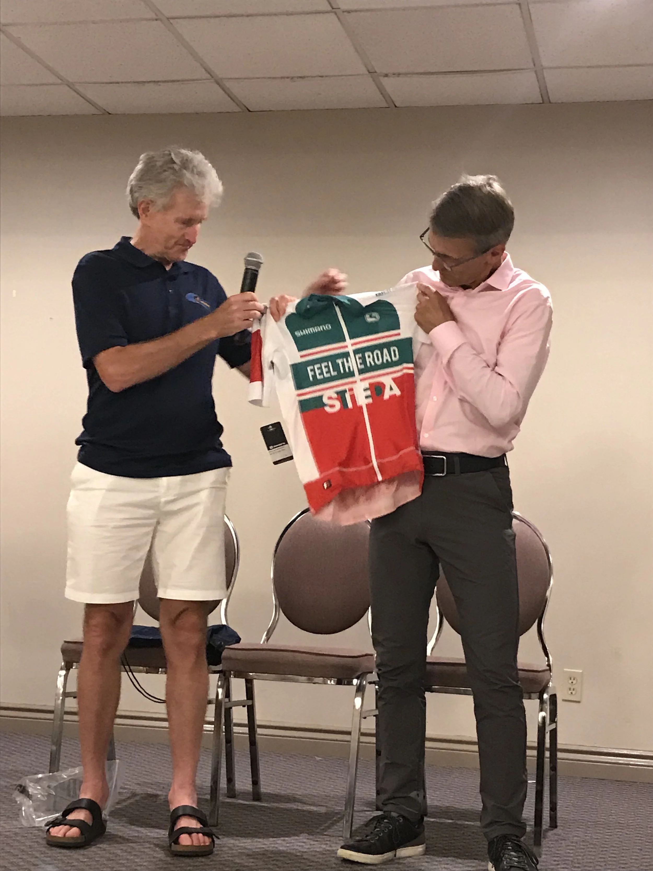 Unveiling of the commemorative jersey.
