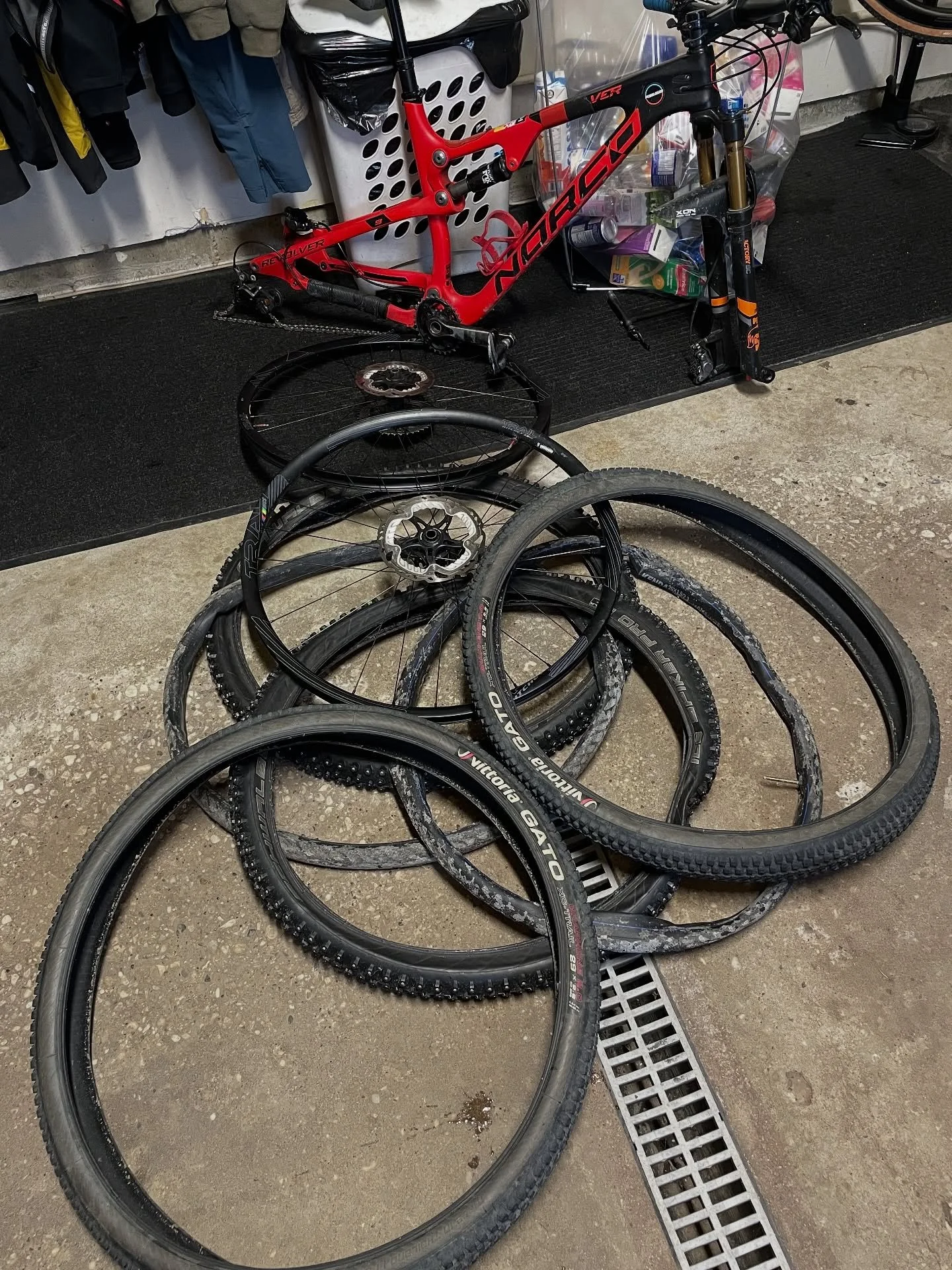 It&rsquo;s that time of year. Get the summers off and studs on. 
Clean off the sealant (wet and dried!) and store for the winter. 
Going to be a fun Winter!!