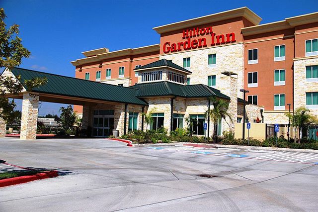 Need something dry cleaned? Need something laundered? Well if you are stay at @hiltongardeninn Houston West, then we will take care of it. #TheCleaningCompany #myHouston