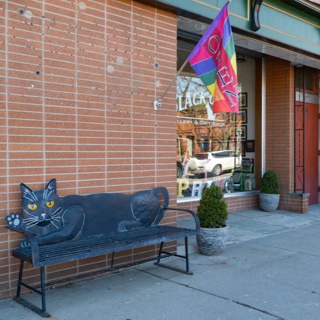 🐻💚 Visiting your Bearcat for @binghamtonu Family Weekend? Take a short scenic drive to Owego &mdash; the Coolest Small Town in America!

☕ Grab coffee 
🛍️ Browse unique gifts and antiques
🍽️ Enjoy lunch 
✨ Experience small-town charm just 25 minu