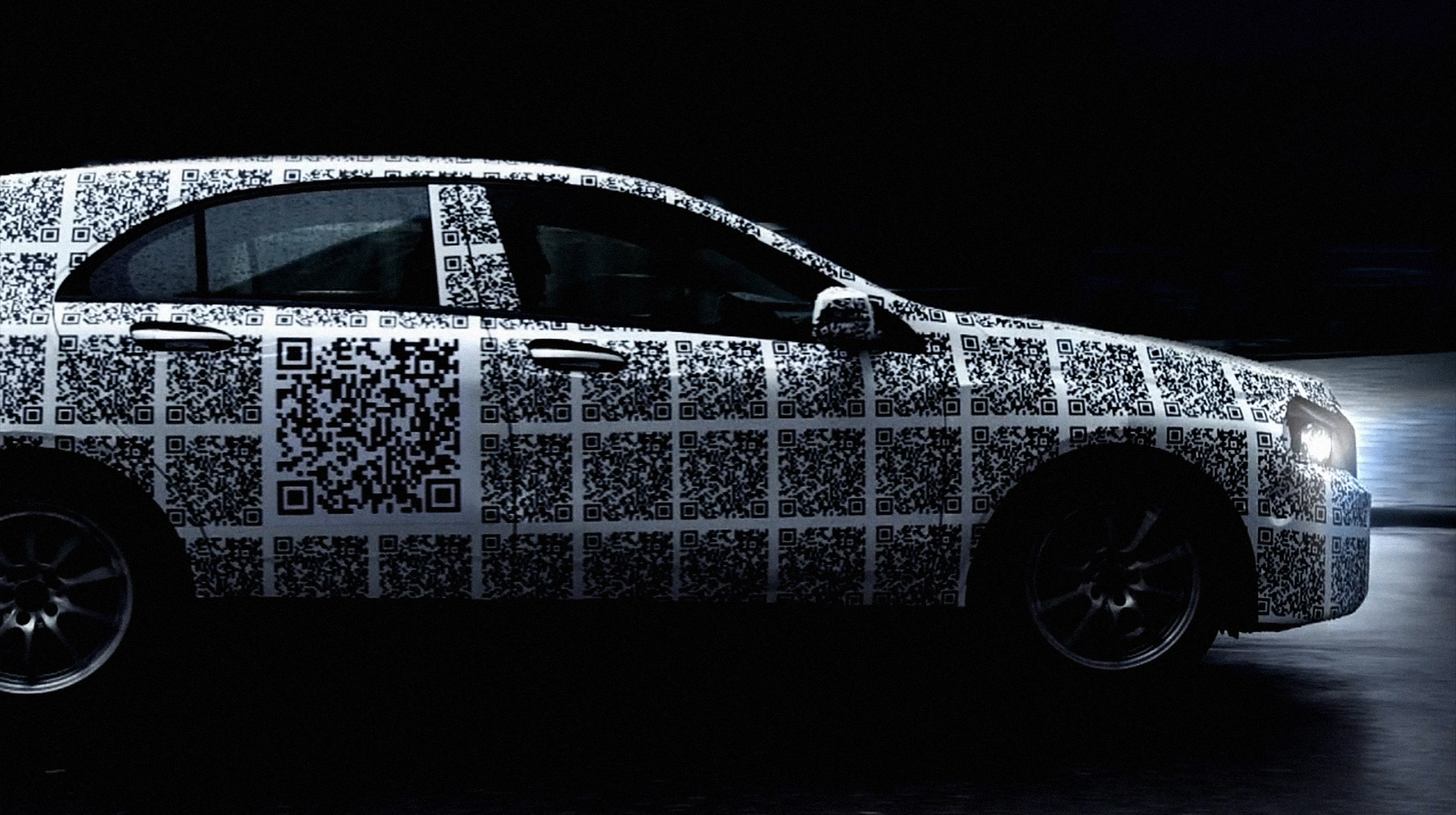 Render_Mercedes-Benz_QR-Prototype_Chase_Side_View_Car_2500x1400.jpg